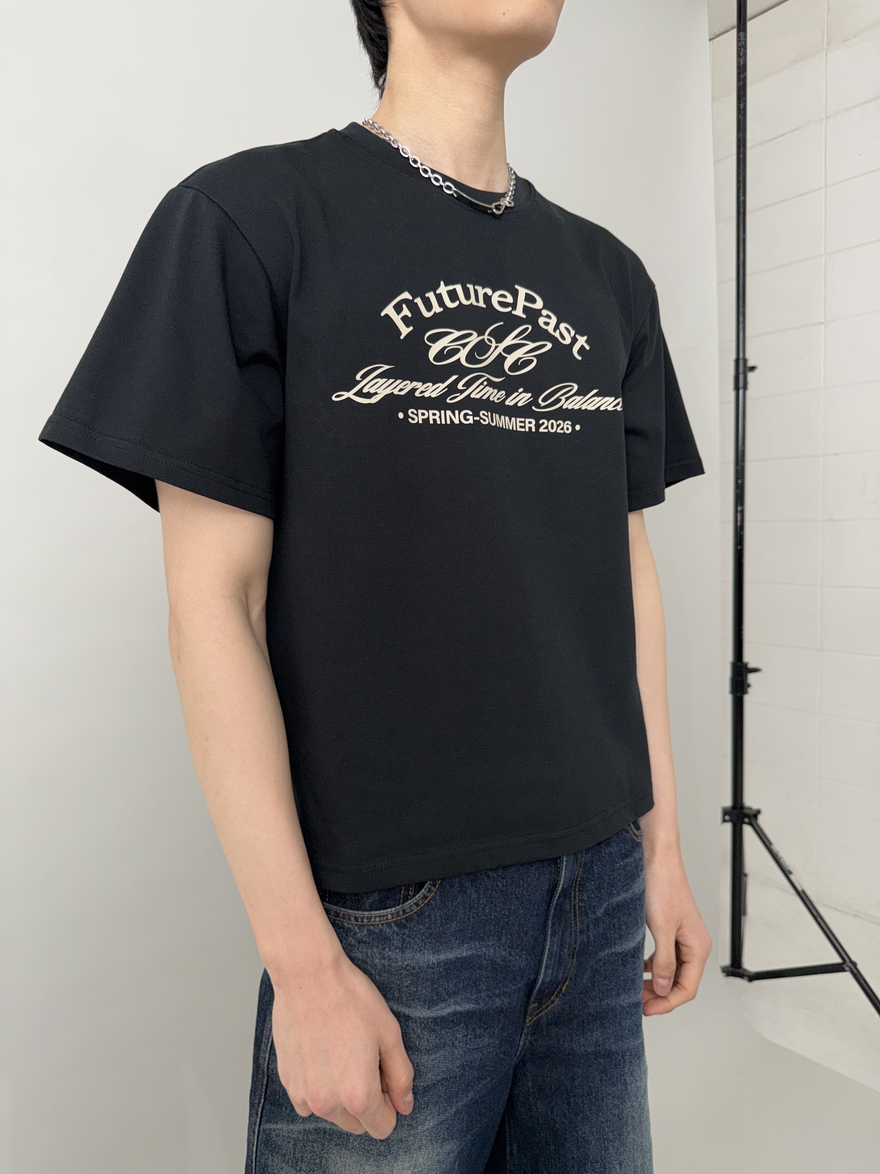 CSC Over Draped Denim Pants Mid Blue, CSC Classic Short Sleeve T-Shirt Black 착용 스타일 - 2