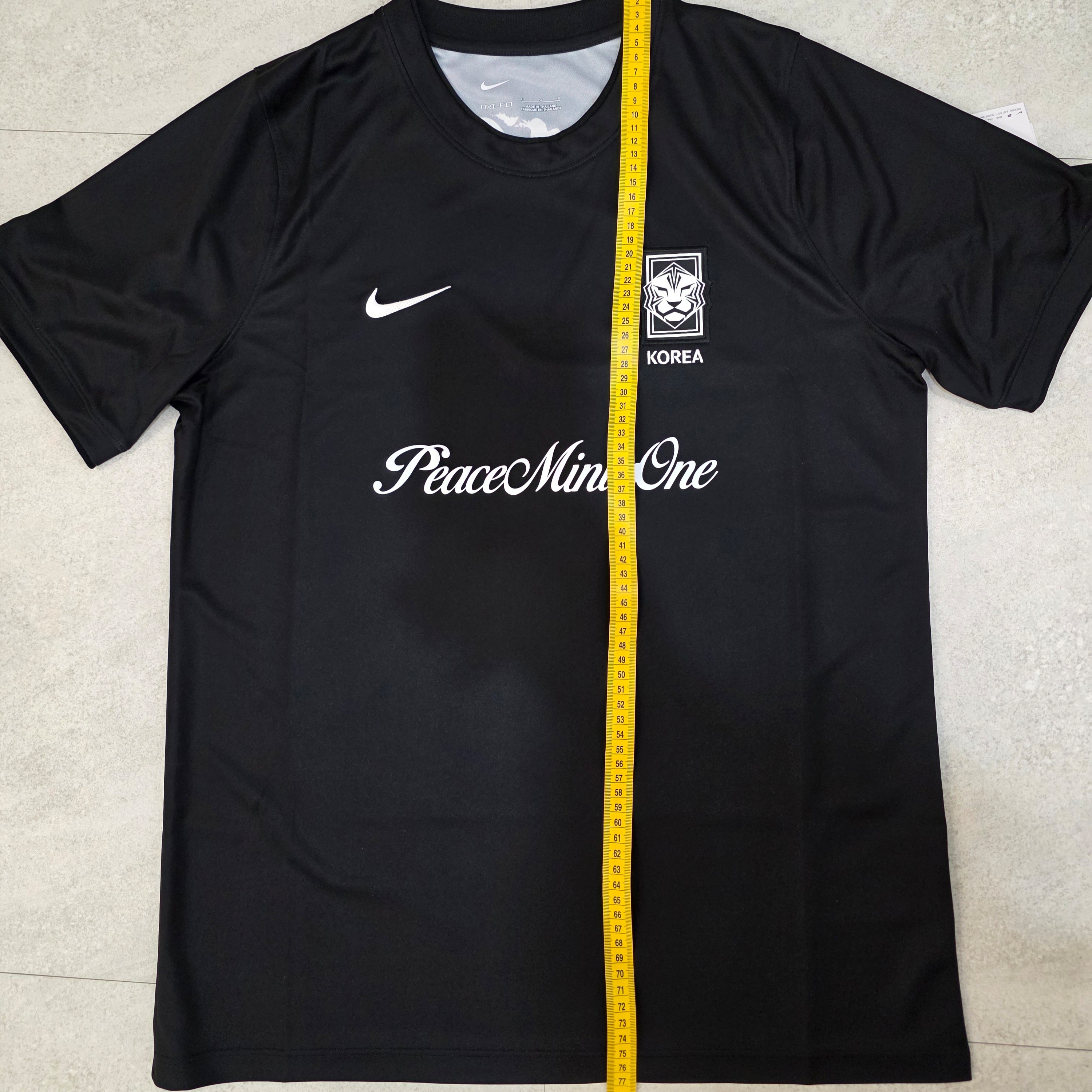Nike x Peaceminusone Korea Academy Pro Short-Sleeve Football Top Black White 착용 스타일 - 1