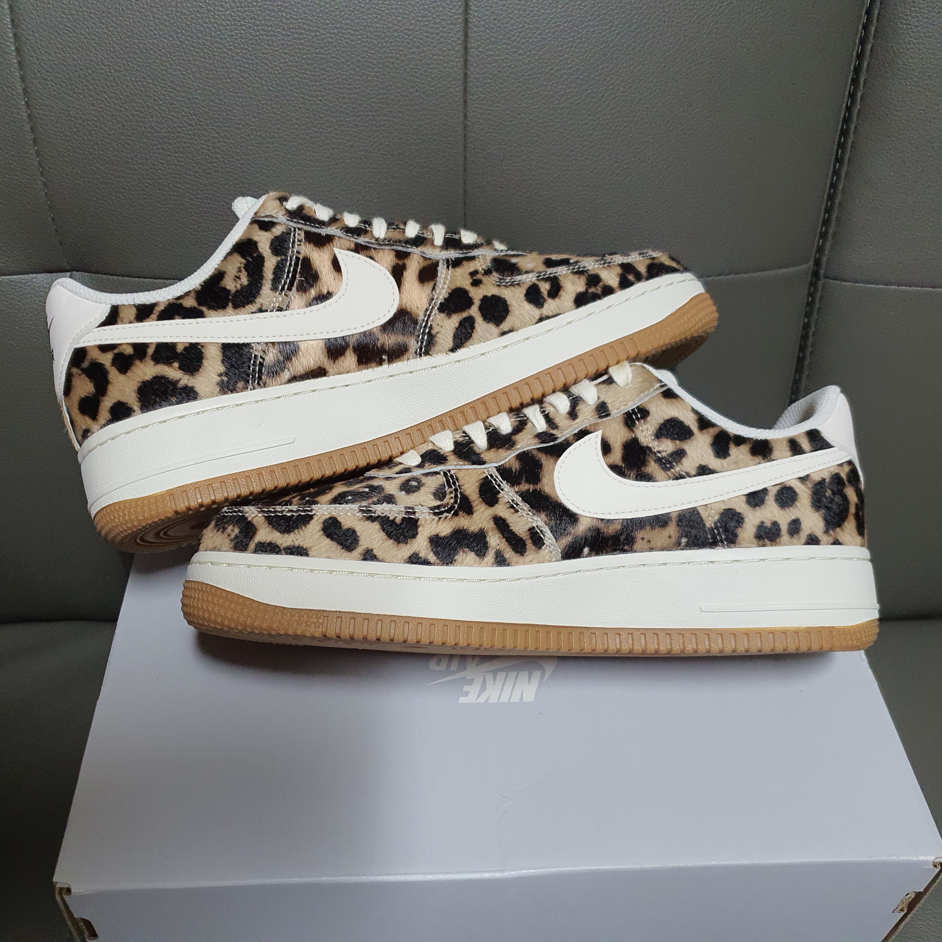 (W) Nike Air Force 1 '07 Baroque Brown Sesame 착용 스타일