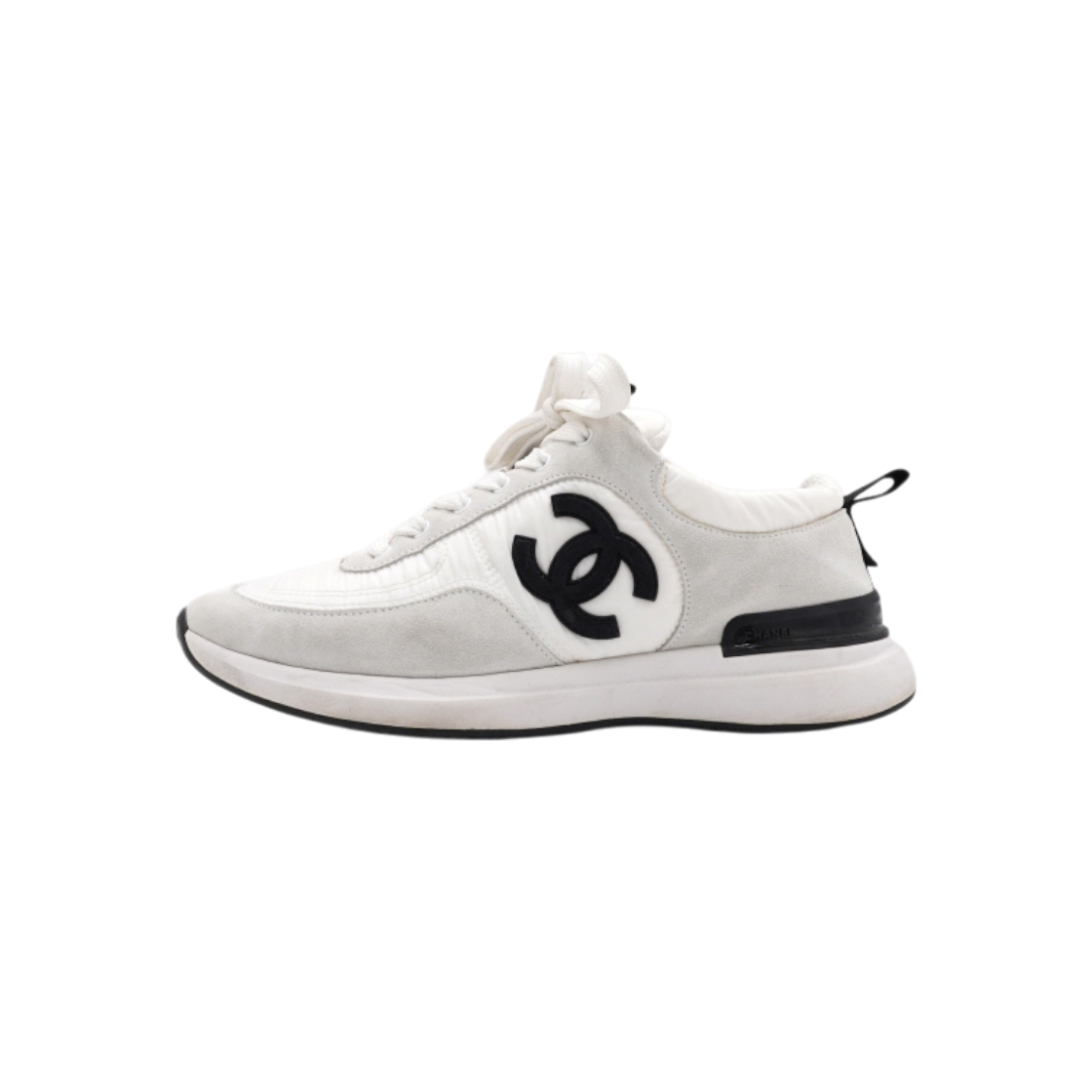 ITLV5BQLAE3H Chanel White Suede Nylon CC Women Sneakers