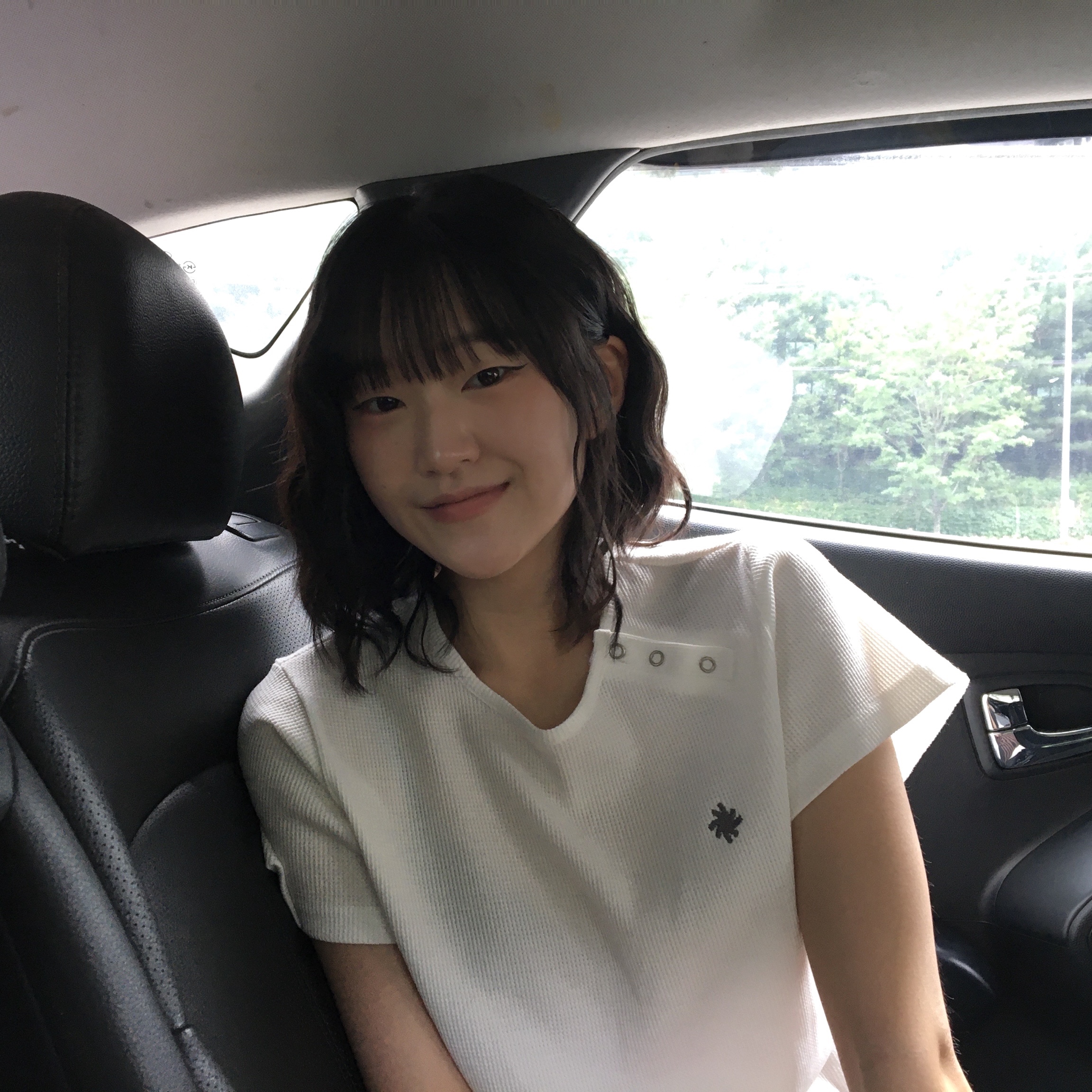 SLOW RECORD HOUSE Henley Neck Eyelet T-Shirt White 착용 스타일 - 3