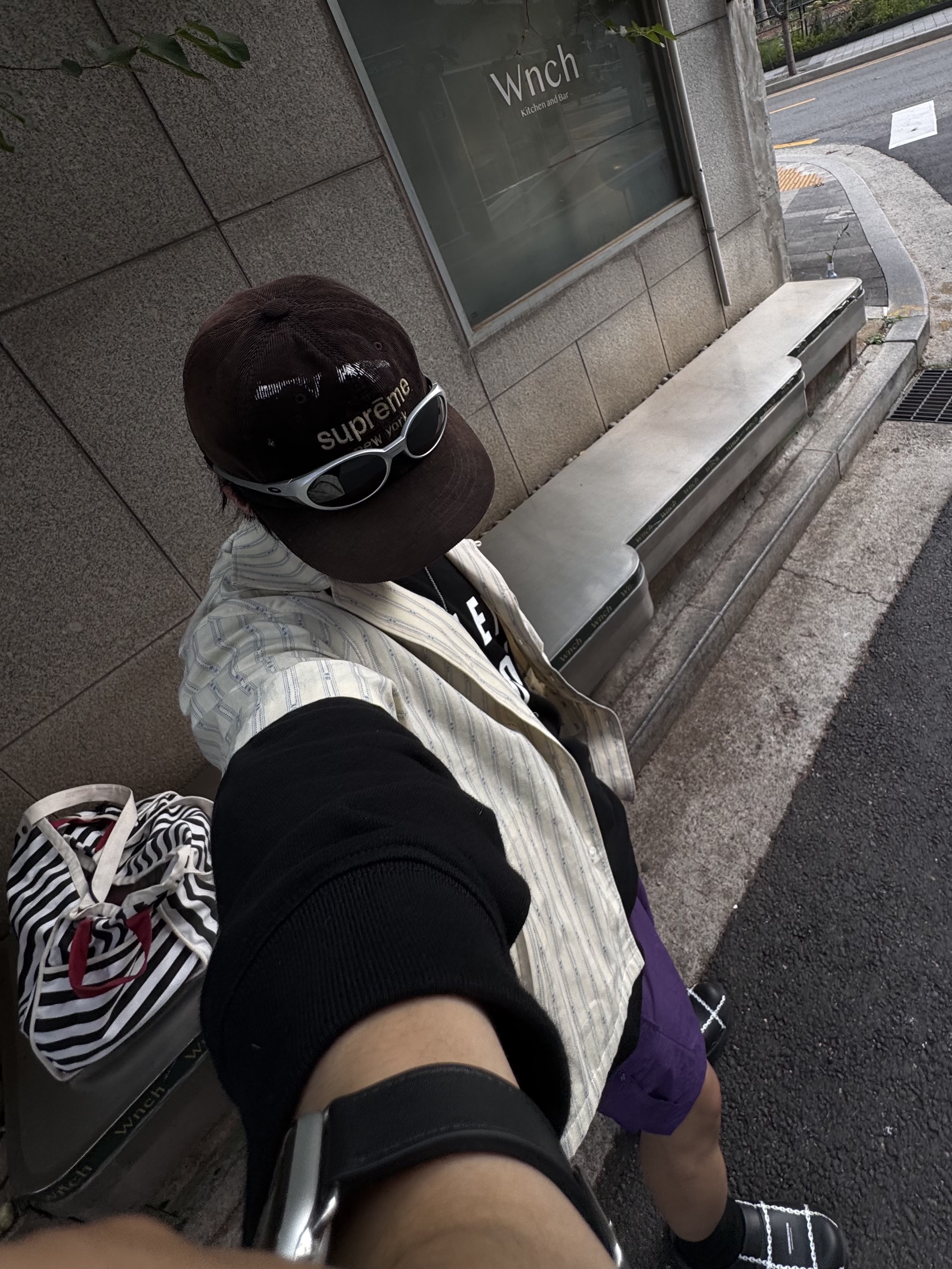 Oakley Eye Jacket Redux Silver Frame Prizm Black Polarized Lenses High Bridge Fit, Nonnod Vacation Shirt Yellow Stipe 착용 스타일 - 2
