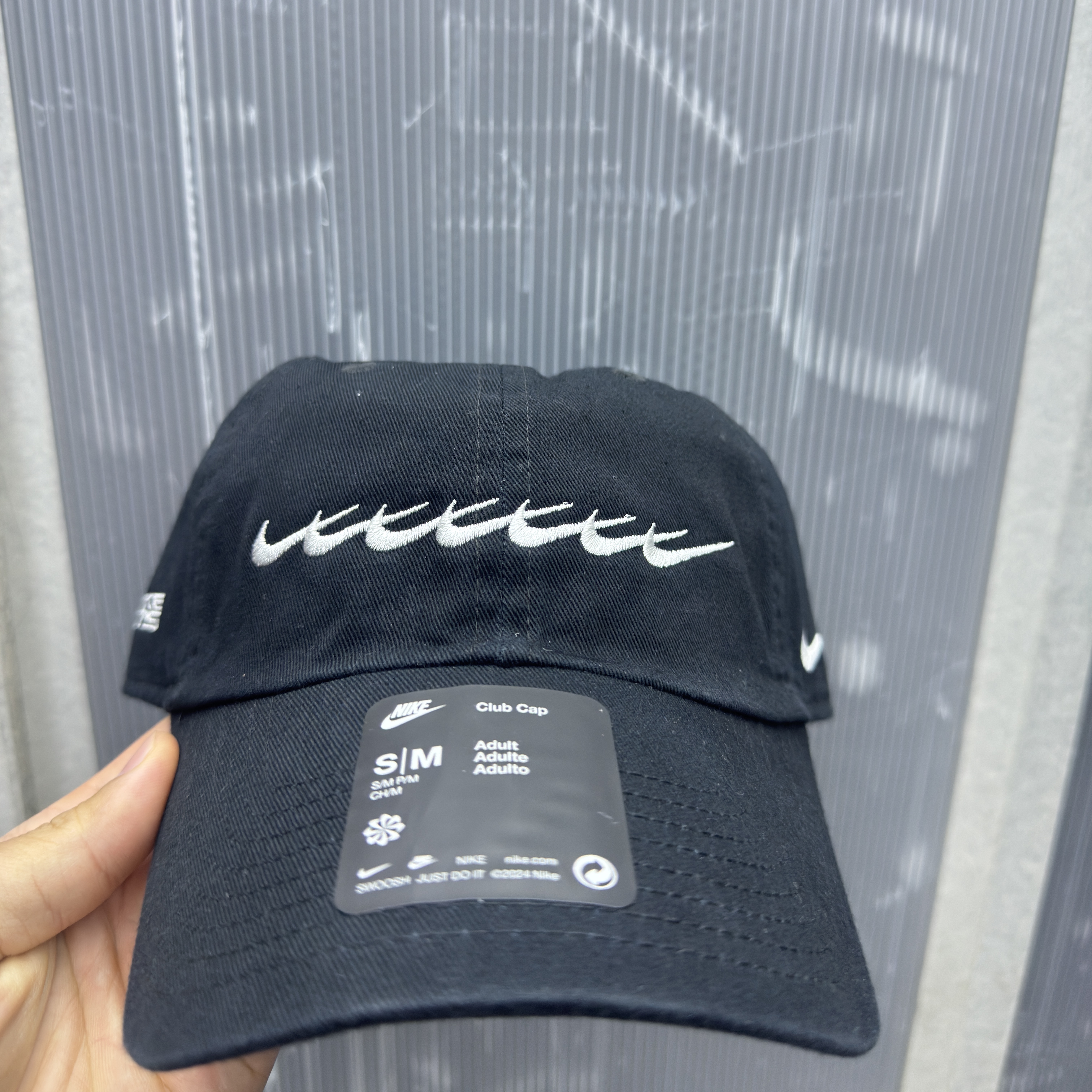 Nike x BTS Ball Cap Black - Korea Exclusive 착용 스타일
