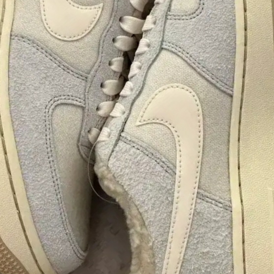 (W) Nike Air Force 1 '07 LV8 Photon Dust Cashmere 착용 스타일