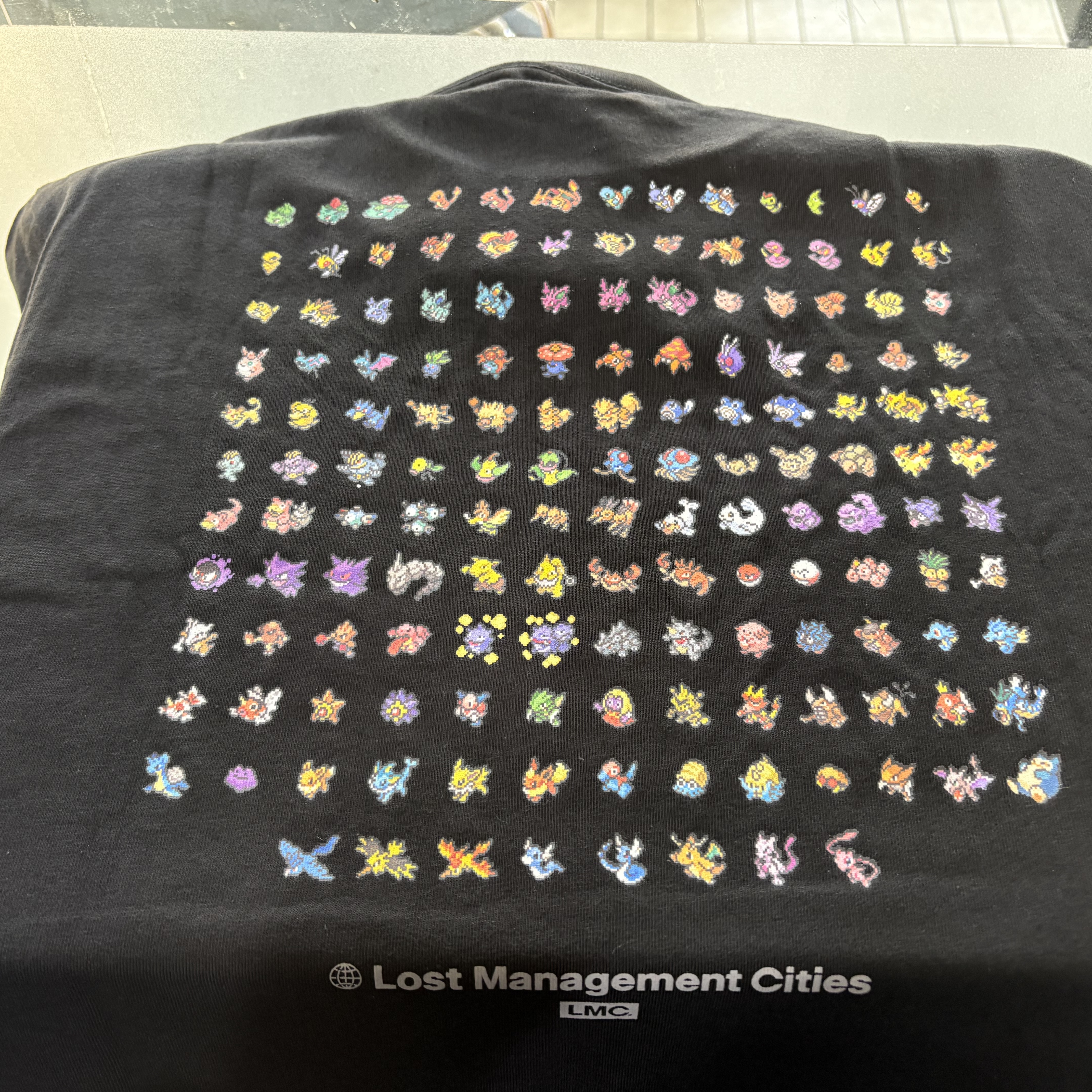 LMC x Pokemon Pixel Art 151 T-Shirt Black 착용 스타일