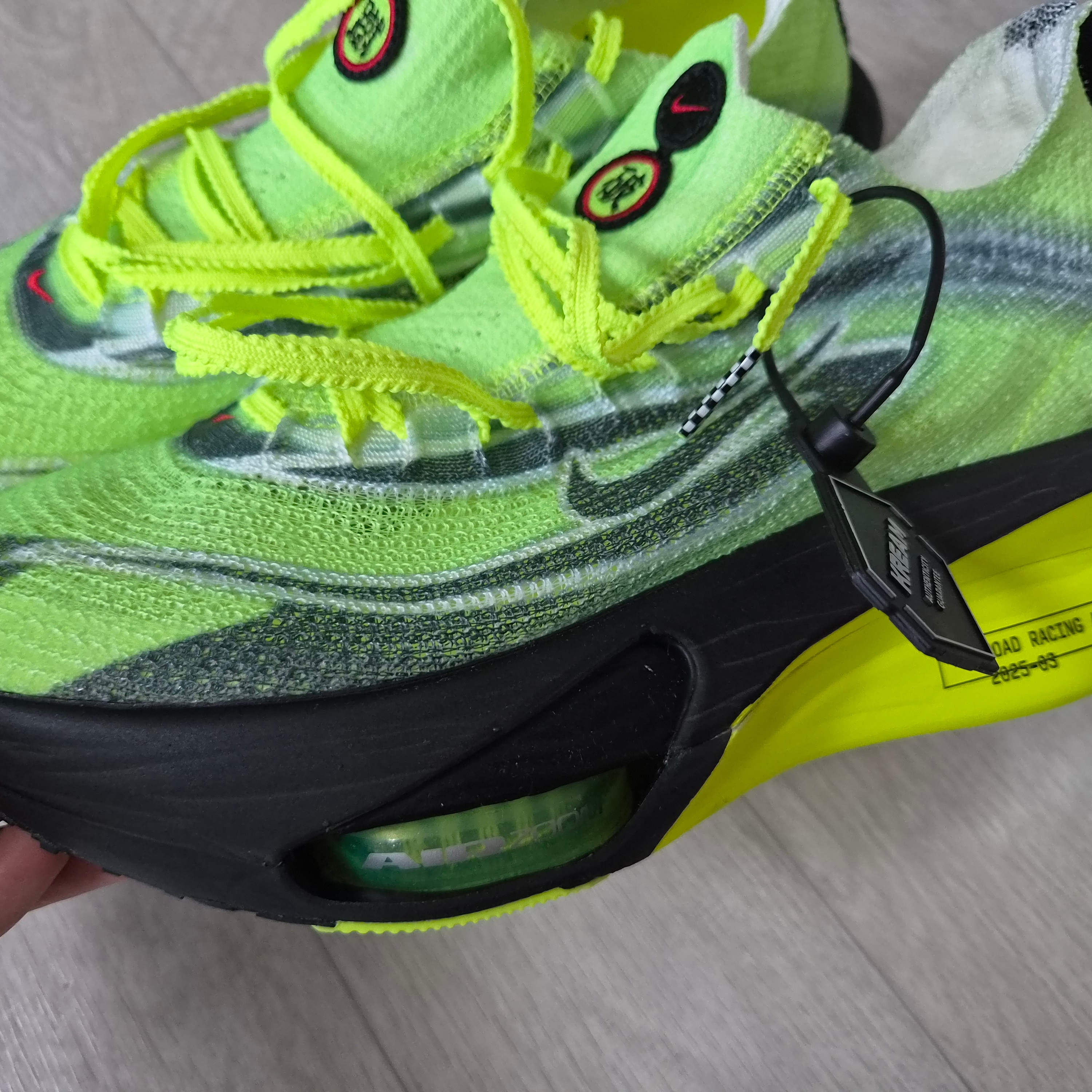 Nike Air Zoom Alphafly Next% 3 Multicolor Volt 착용 스타일 - 3