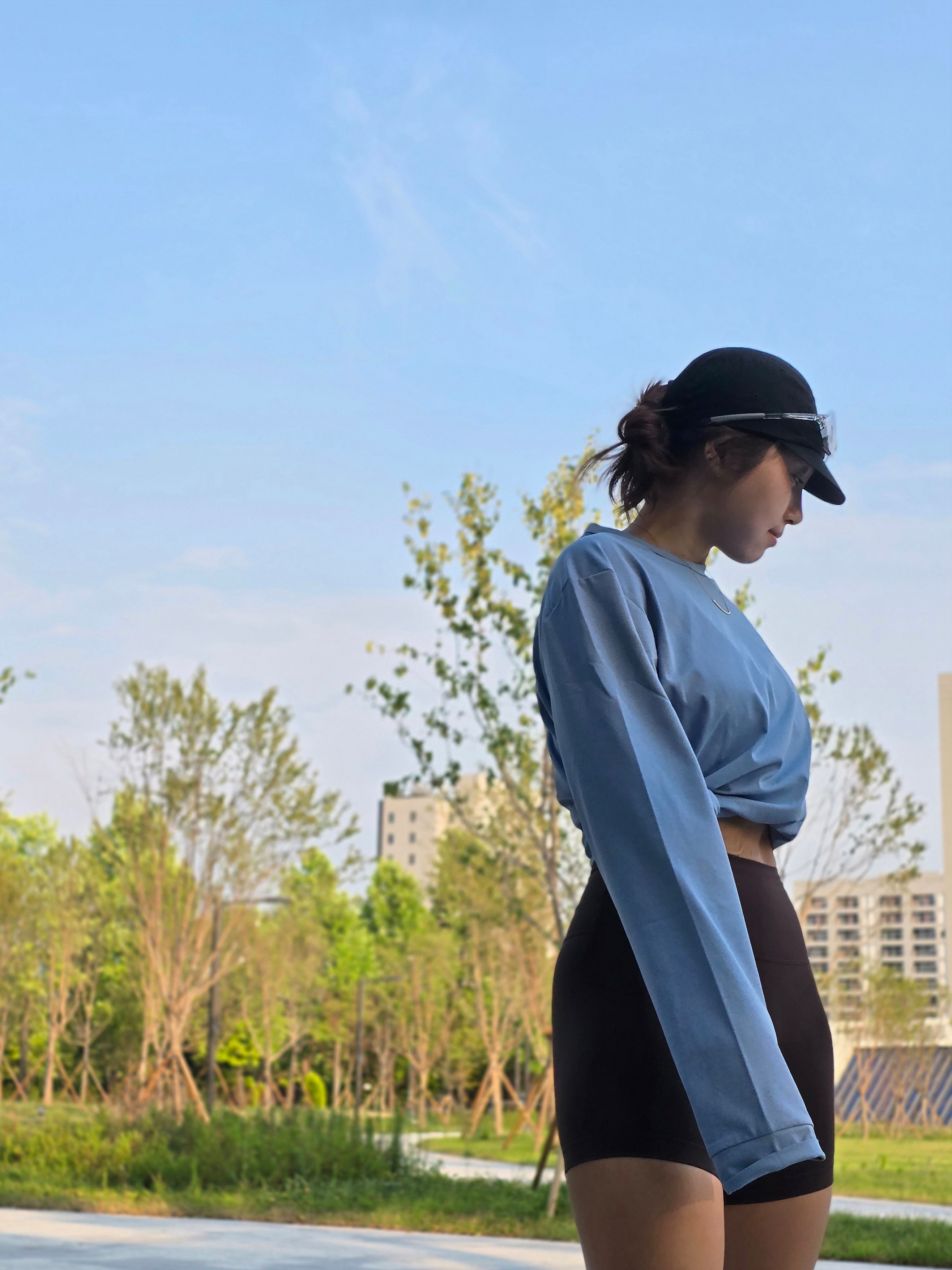 Satisfy Rippy Air Trail Cap Black, (W) Lululemon Align Super High-Rise 6 Inch Shorts Black - Asia 착용 스타일 - 4