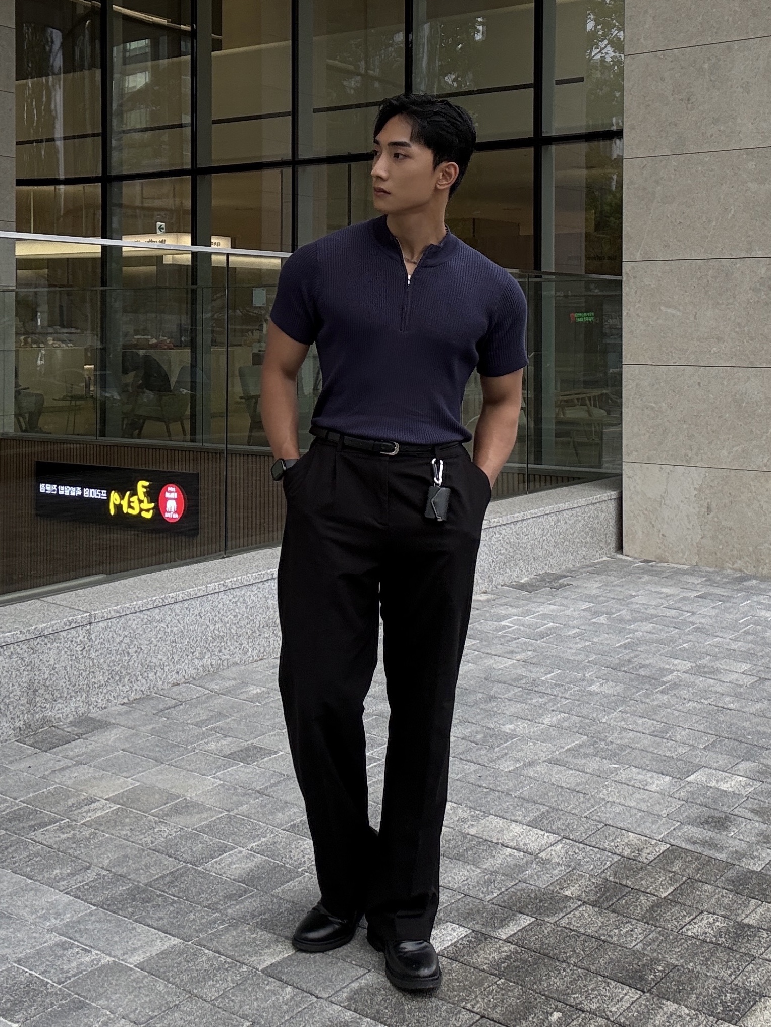 PHOS333 M Slim Fit Half Zip Knit Navy 착용 스타일 - 1