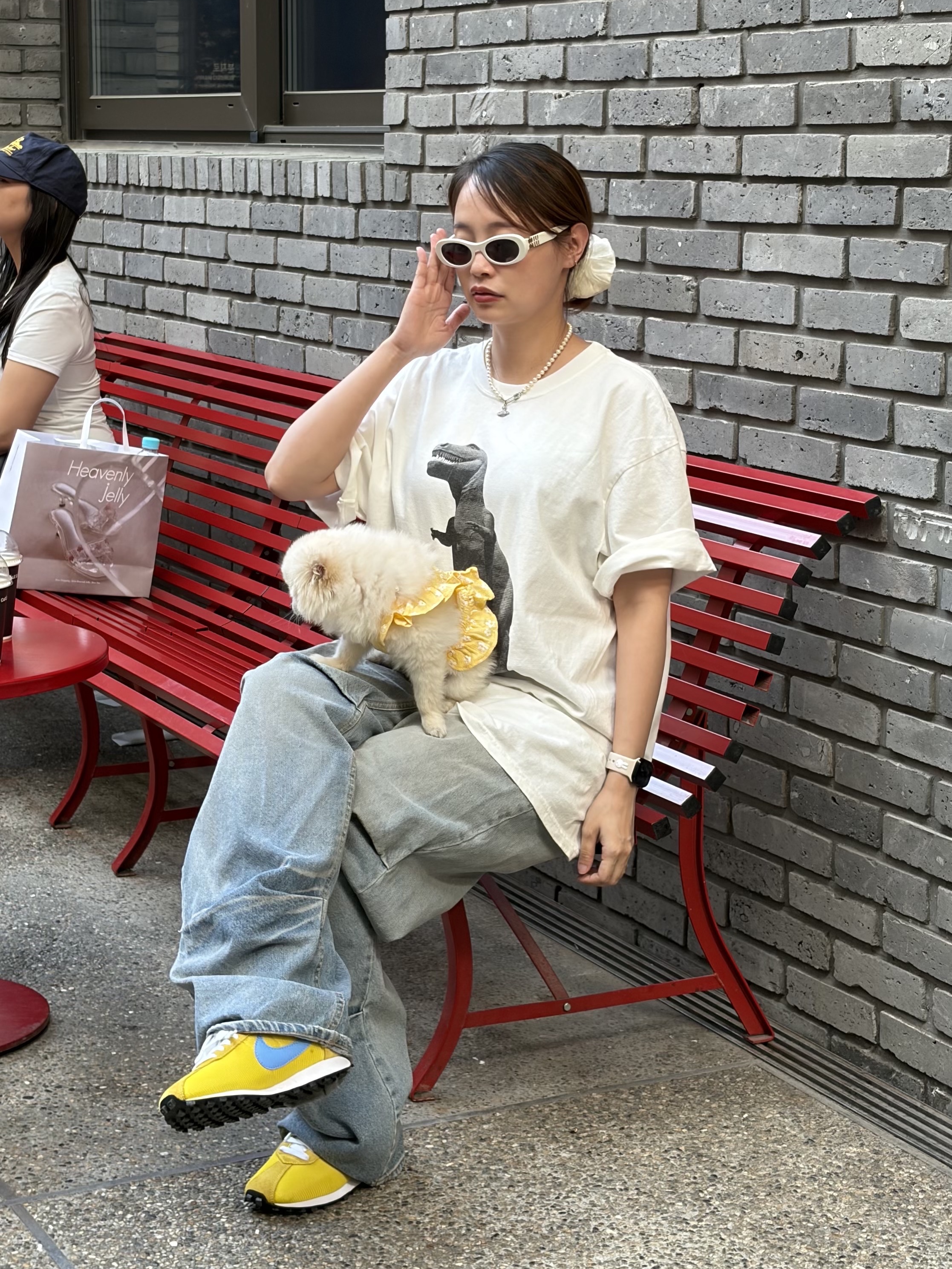 Miu Miu Miu Glimpse Sunglasses Chocolate Brown Lens, (W) Nike LD-1000 Lightning White 착용 스타일 - 3