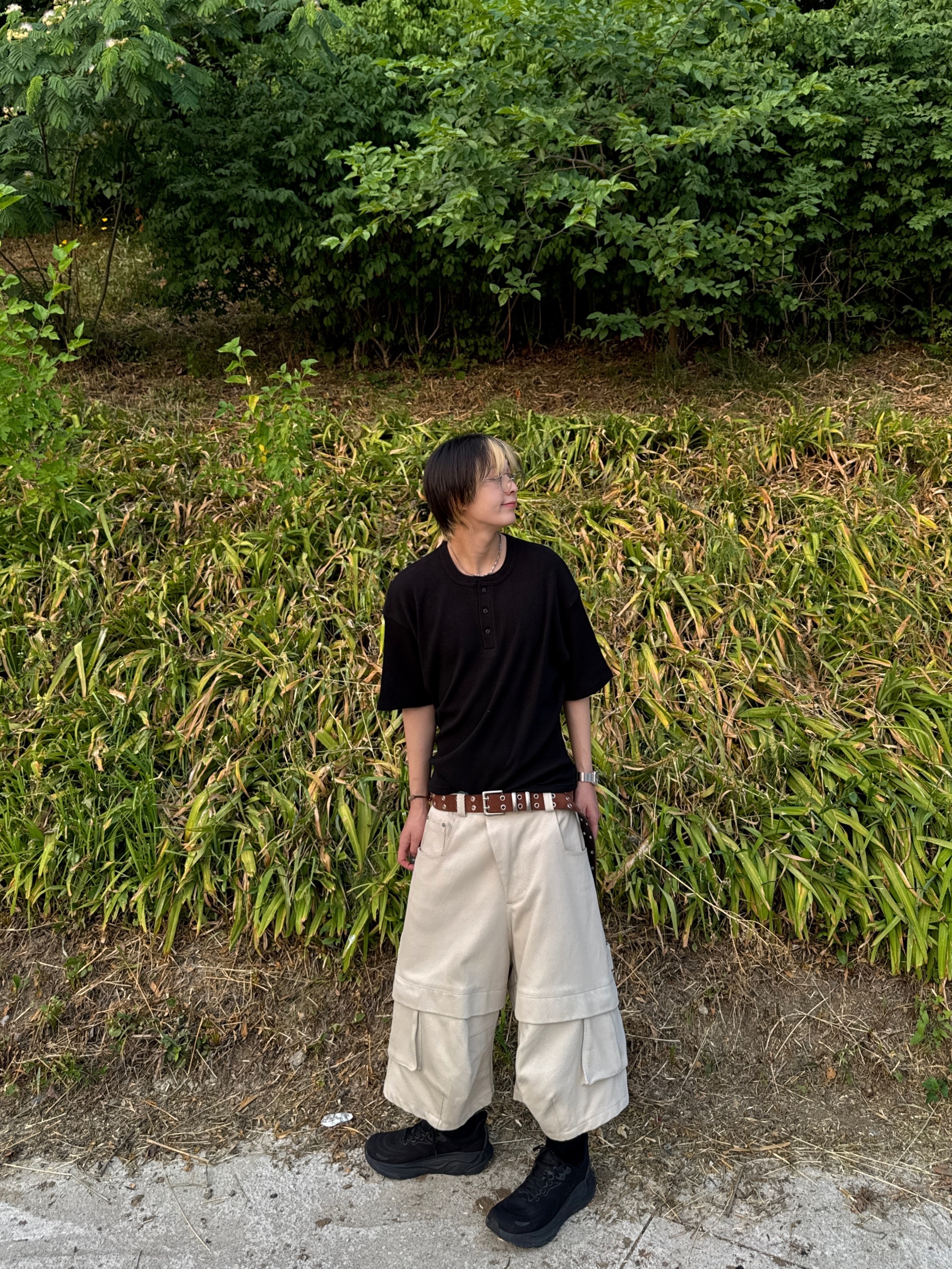 Kamien Kangaroo Bermuda Pants Light Beige 착용 스타일 - 3