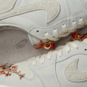 Jordan 1 Retro Low OG Greyish and Sail 착용 스타일