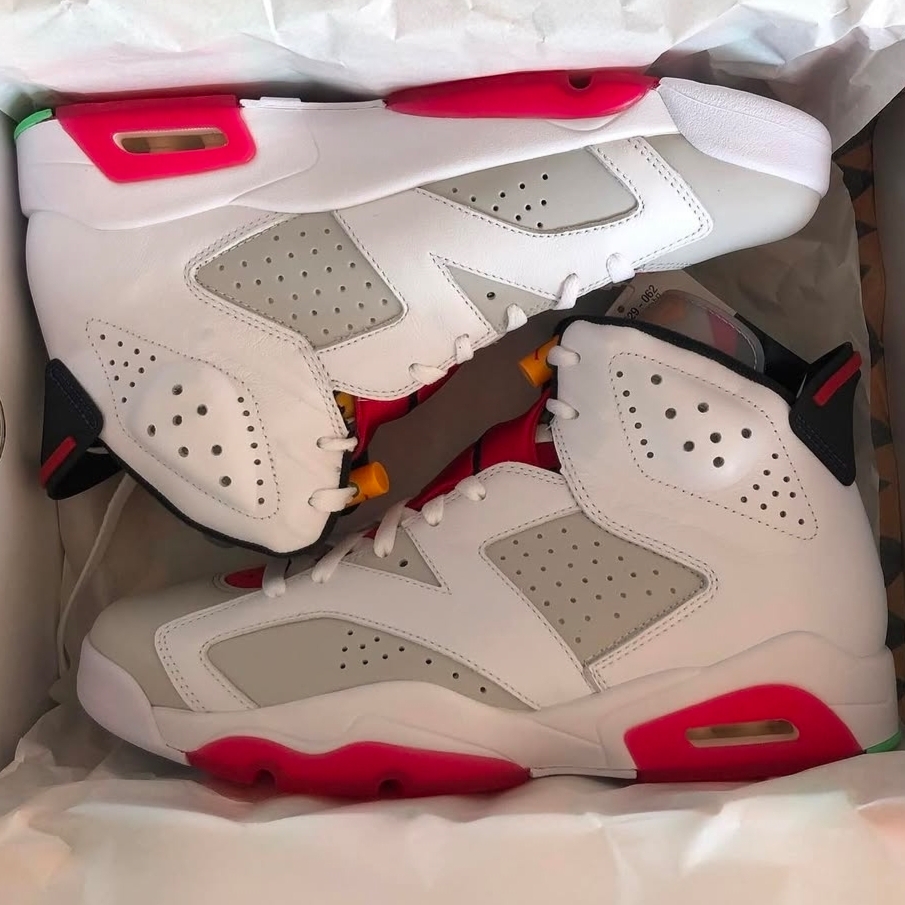 Jordan 6 Retro Hare 착용 스타일