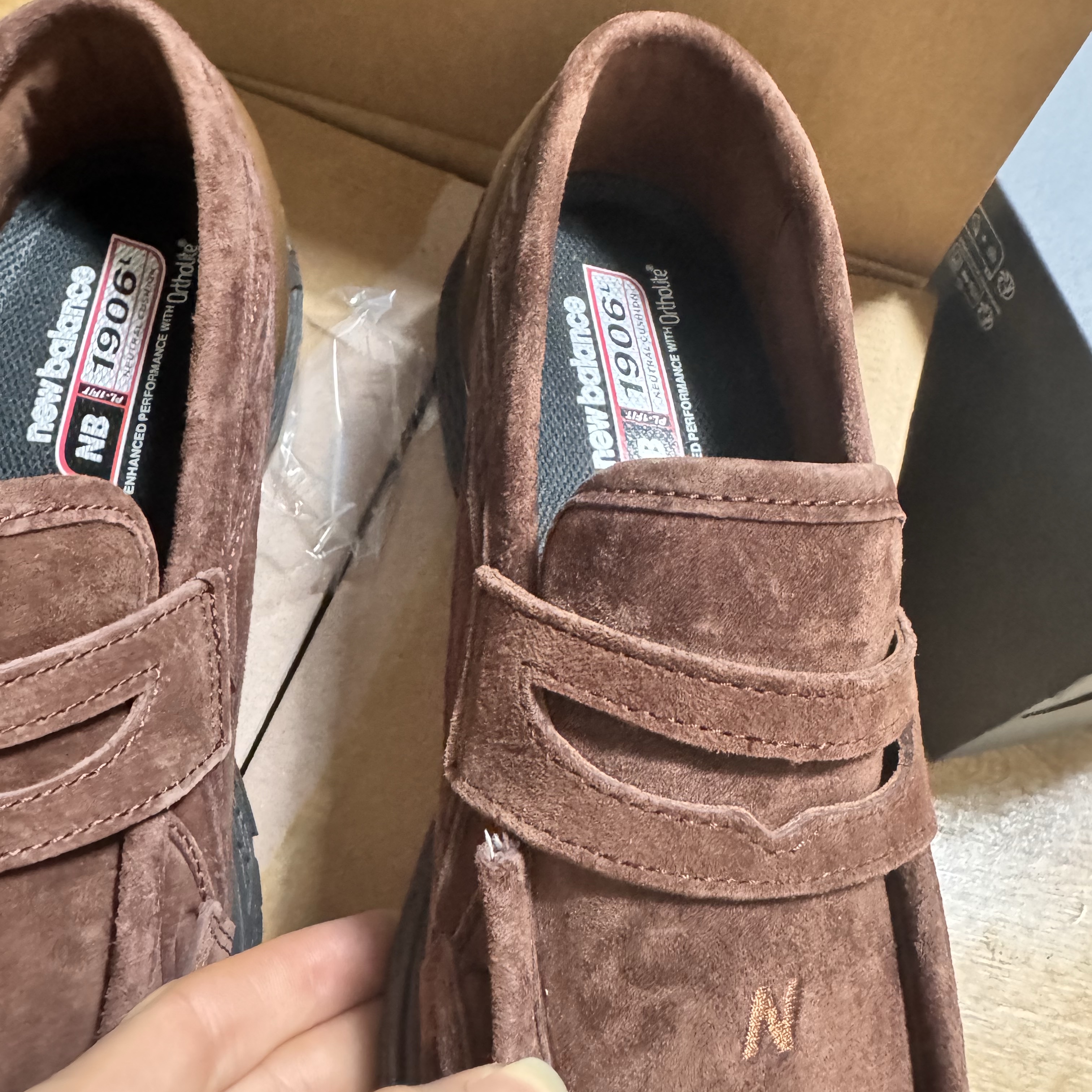 New Balance 1906L Rich Oak 착용 스타일