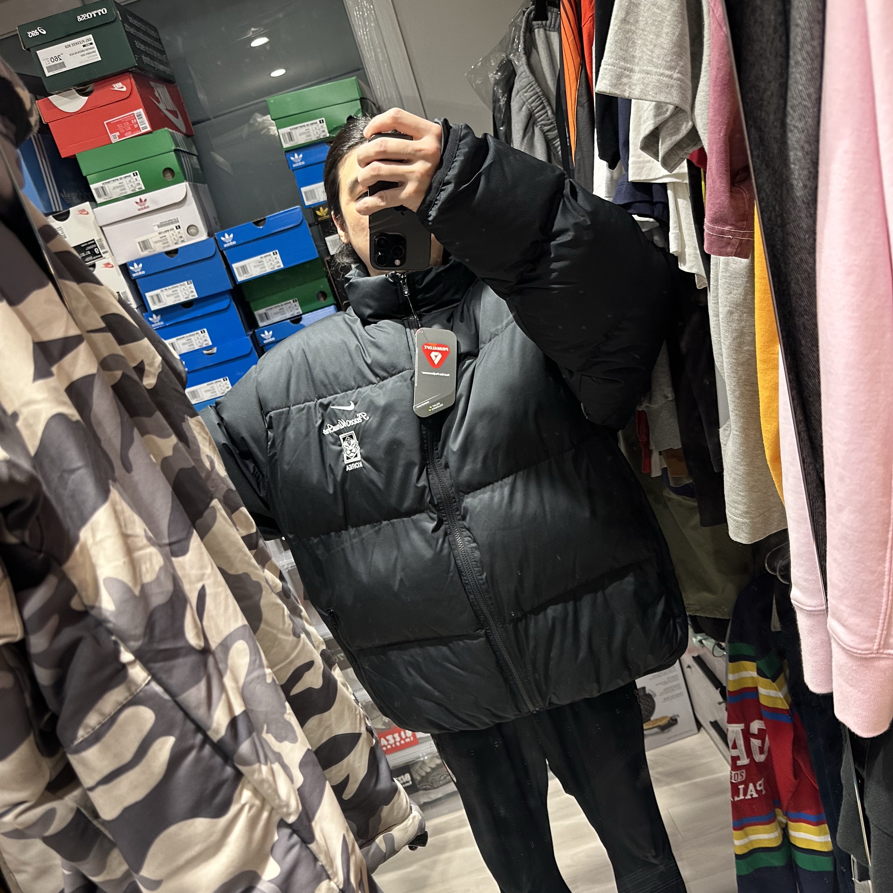Nike x Peaceminusone Korea Puffer Jacket Black (IM3224-010) 착용 스타일 - 1