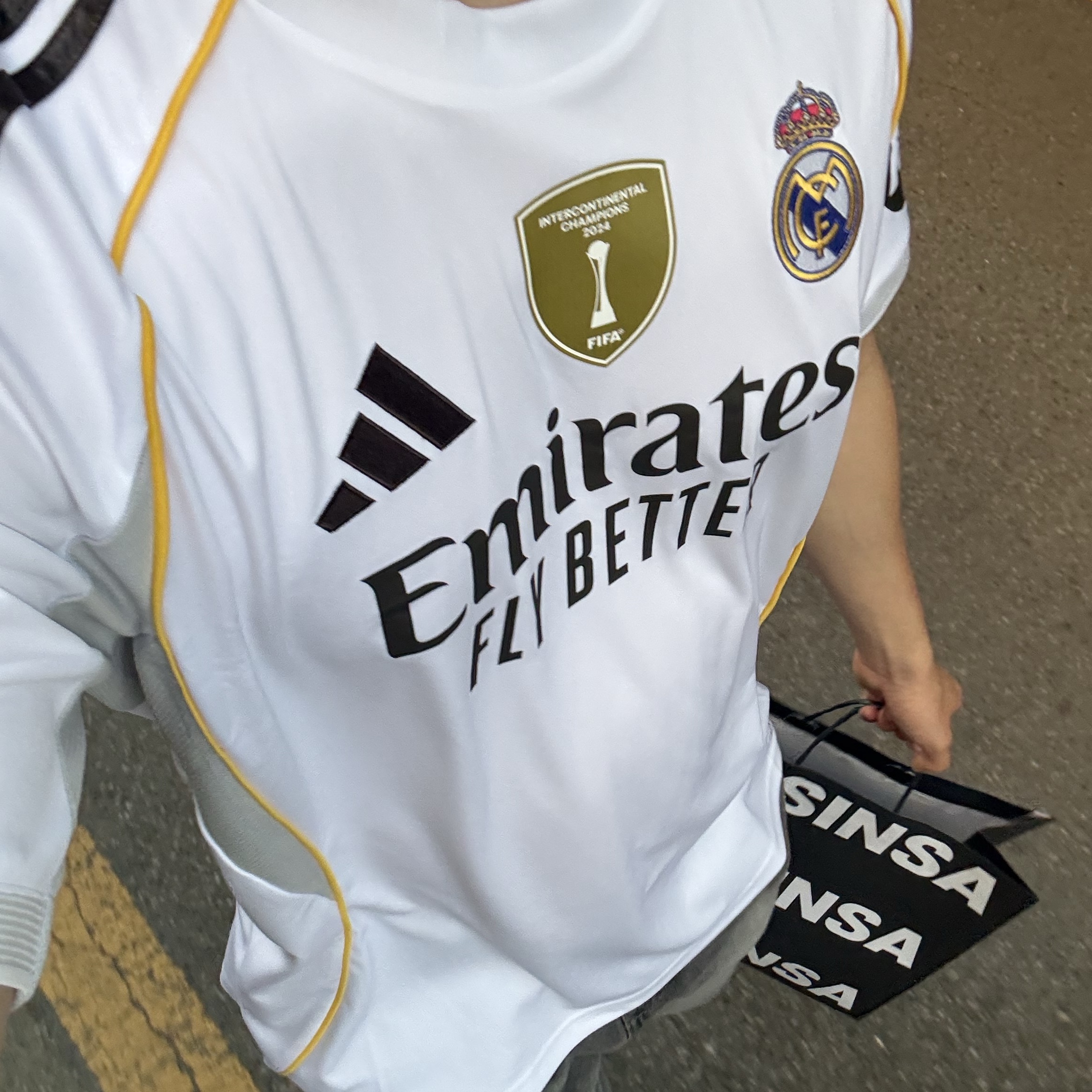 Adidas Real Madrid 2025/26 Home Jersey White - KR Sizing (Non Marking Ver.) 착용 스타일 - 2