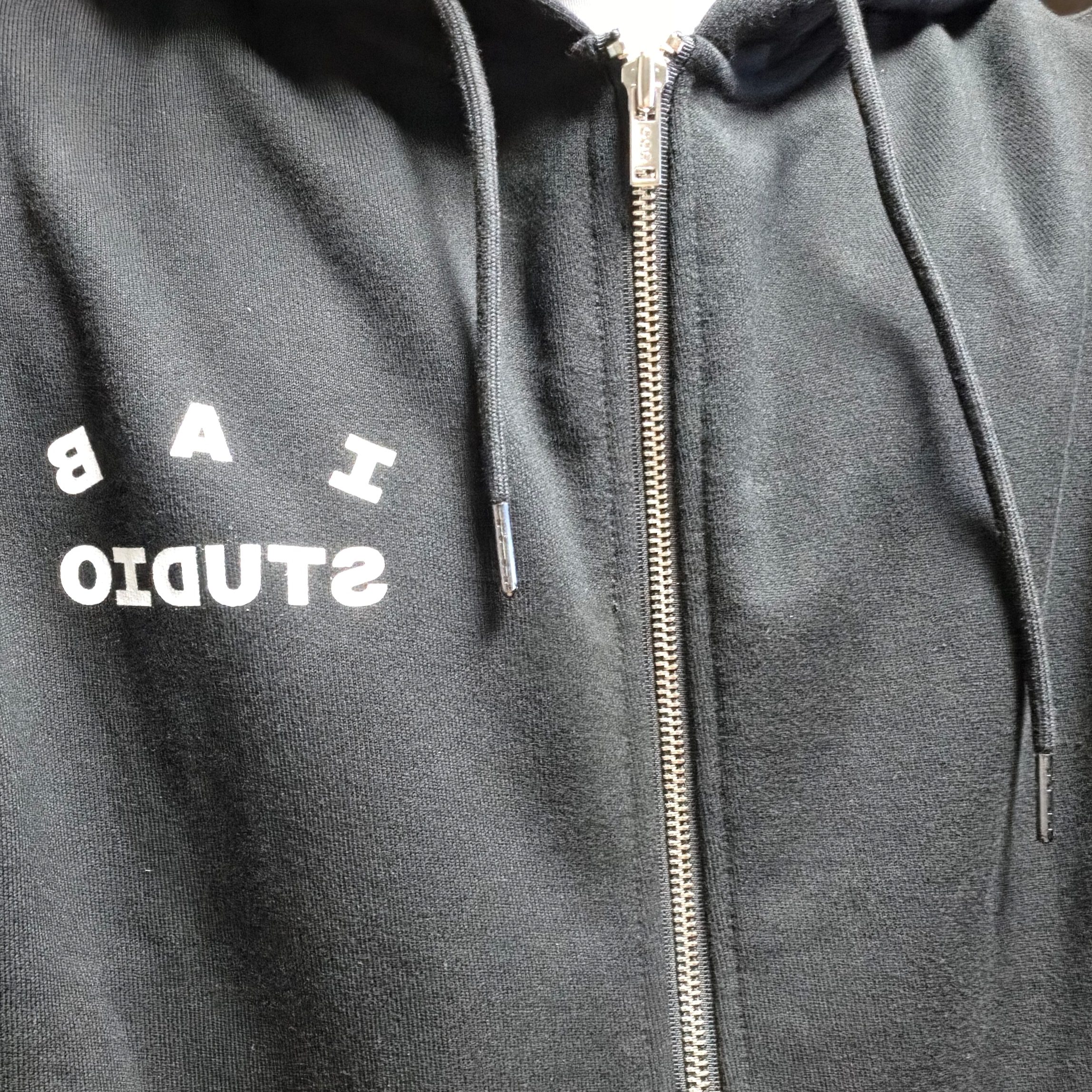 IAB Studio Zip-Up Hoodie Black - 26SS 착용 스타일 - 2
