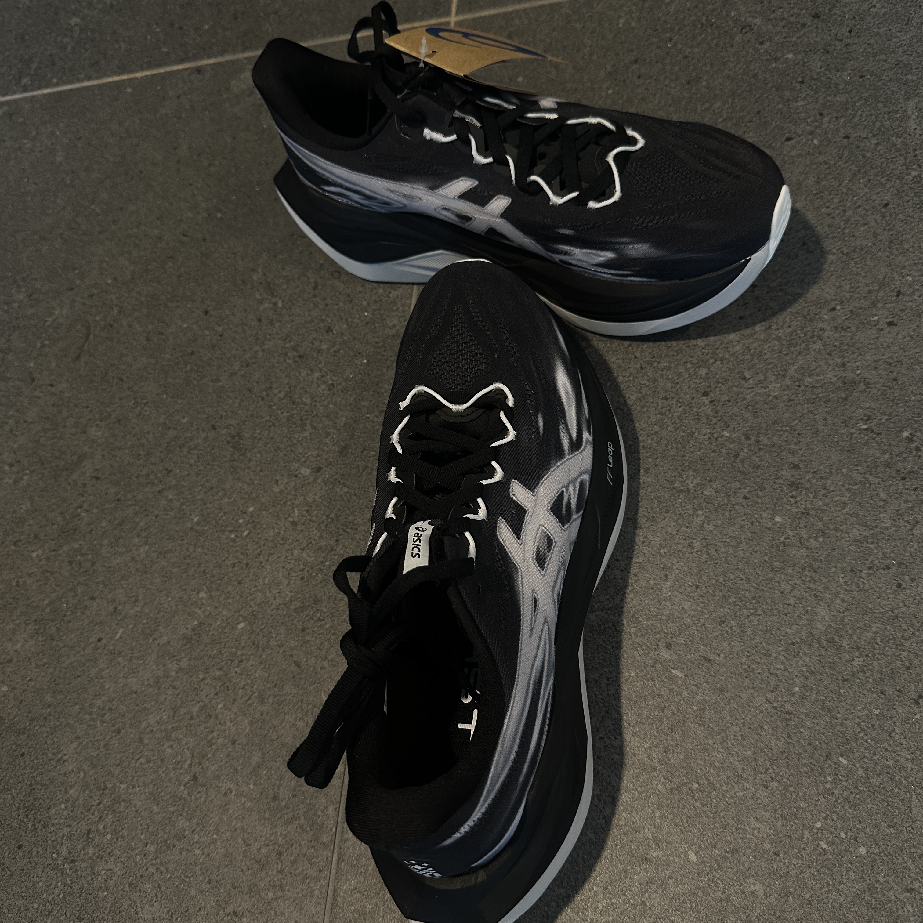 Asics Superblast 3 Black 착용 스타일 - 3
