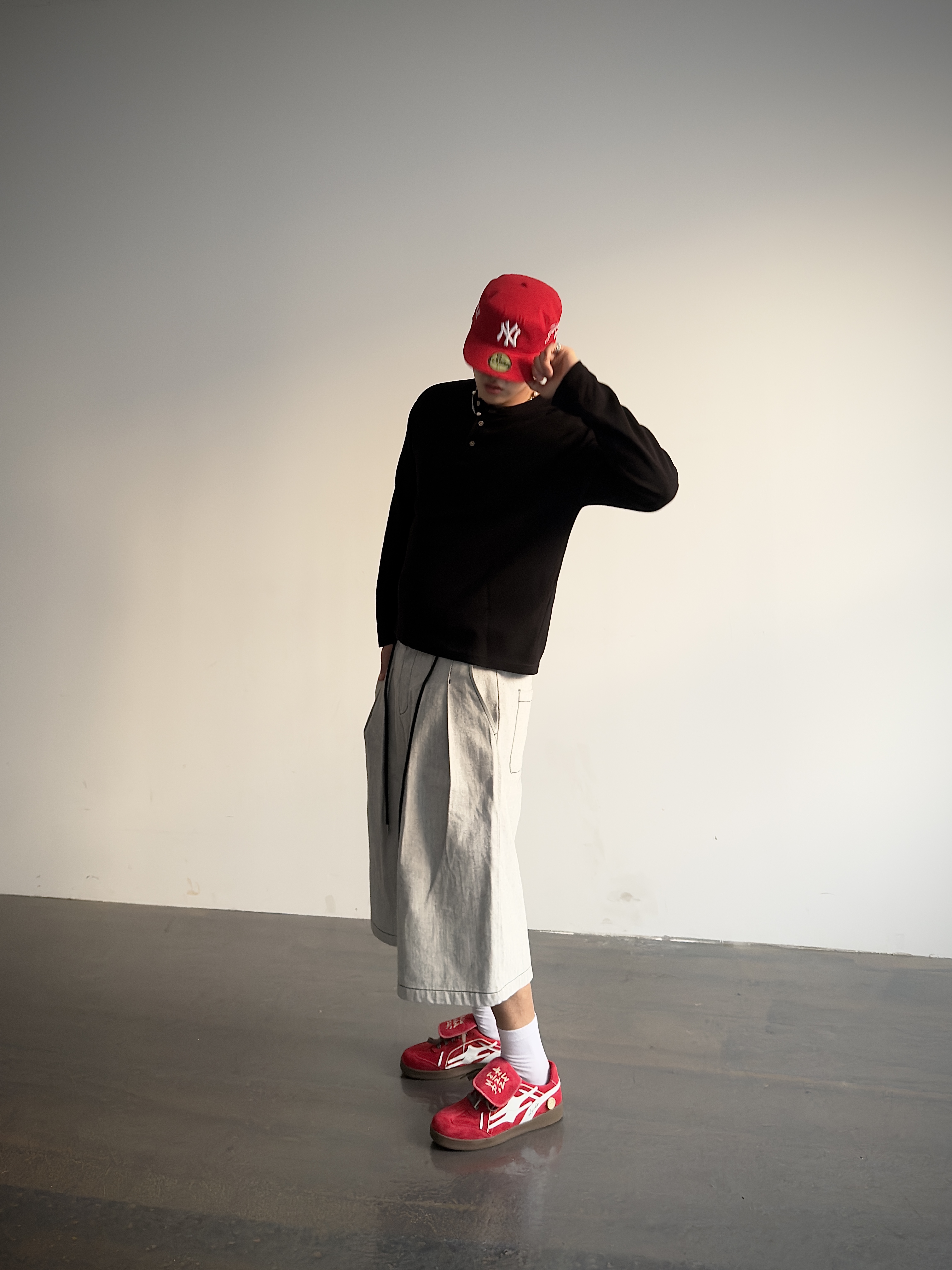 New Era MLB New York Yankees Pillbox Fitted Cap Scarlet 착용 스타일 - 1