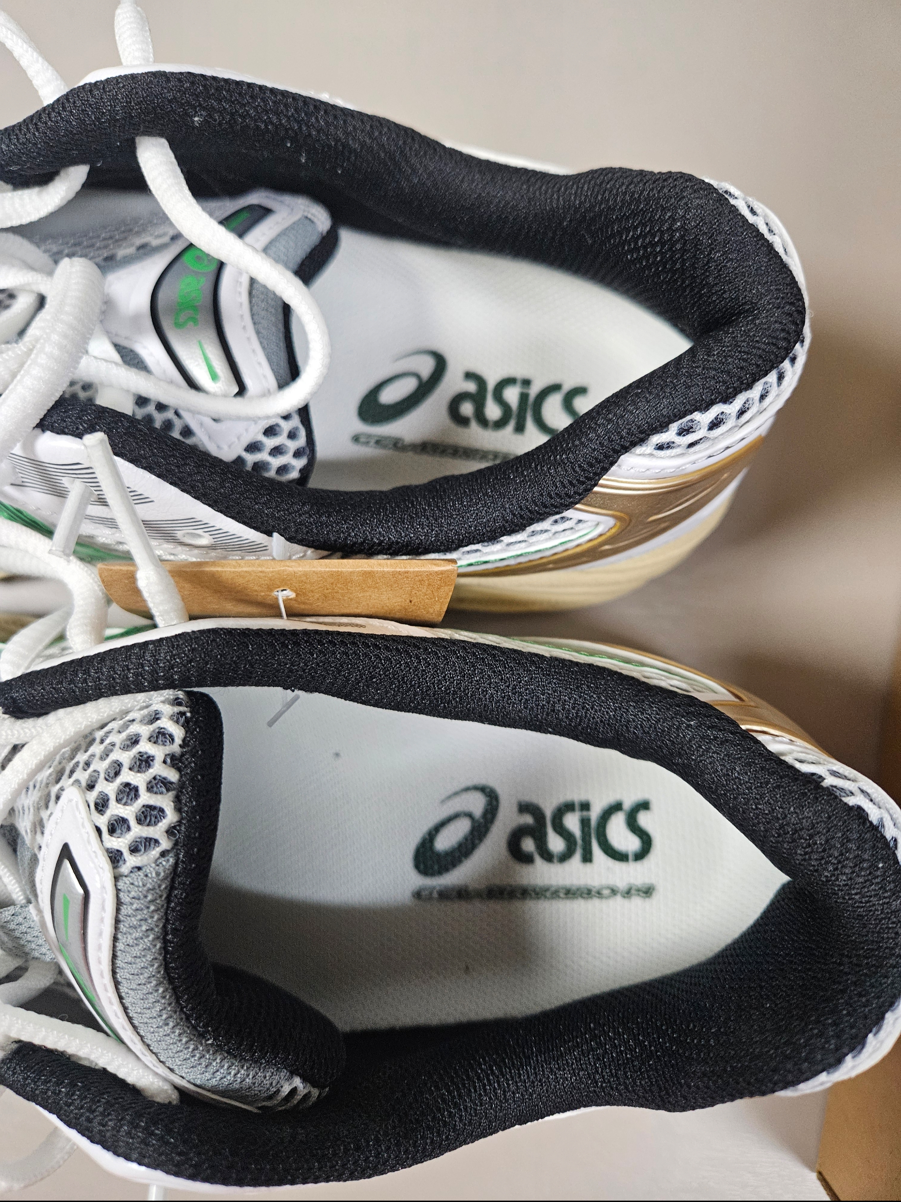 Asics Gel-Kayano 14 White Hinoki Beige 착용 스타일 - 6