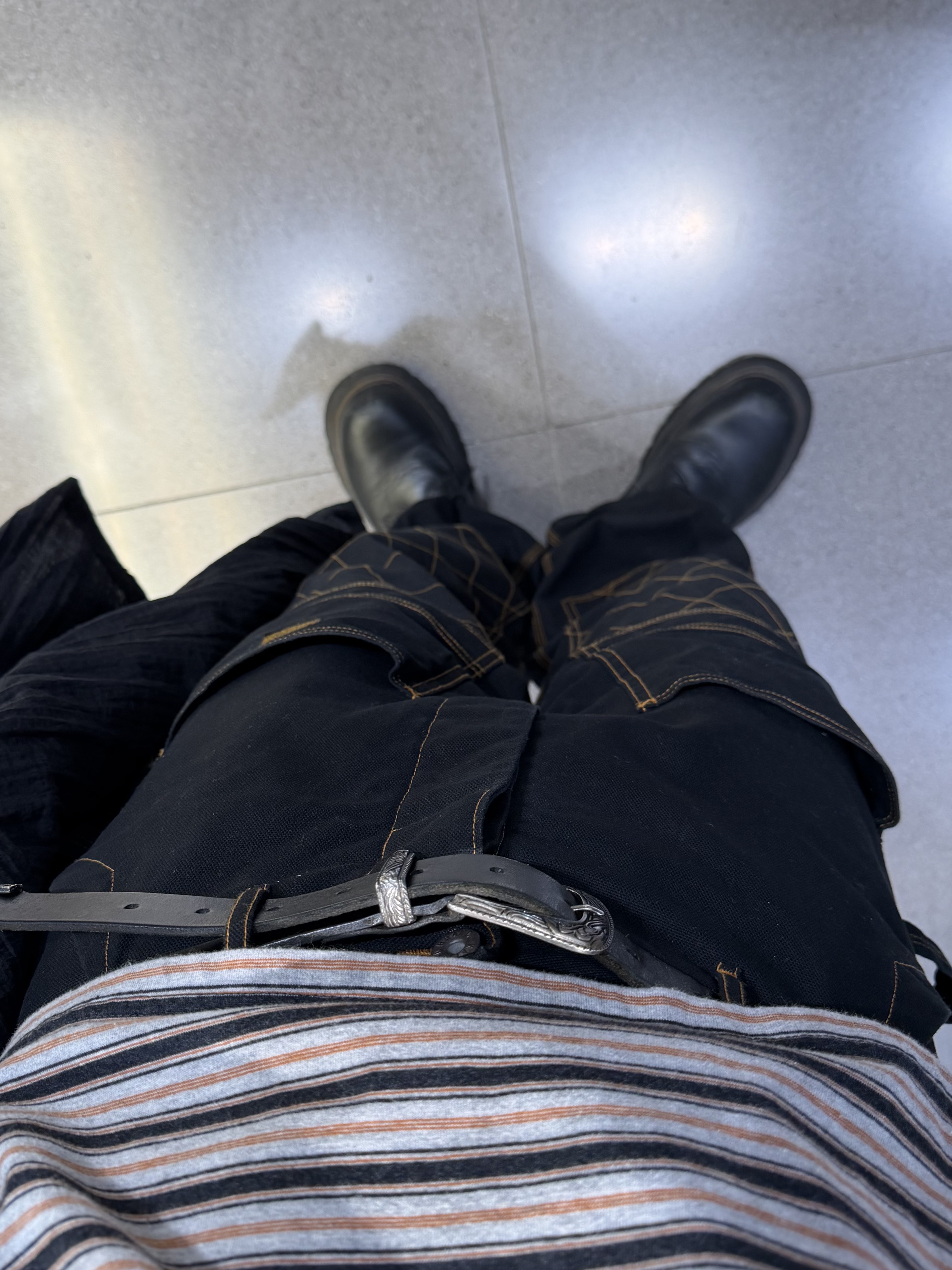 Kapital Thin Canvas Lumber Pants Black 착용 스타일 - 3