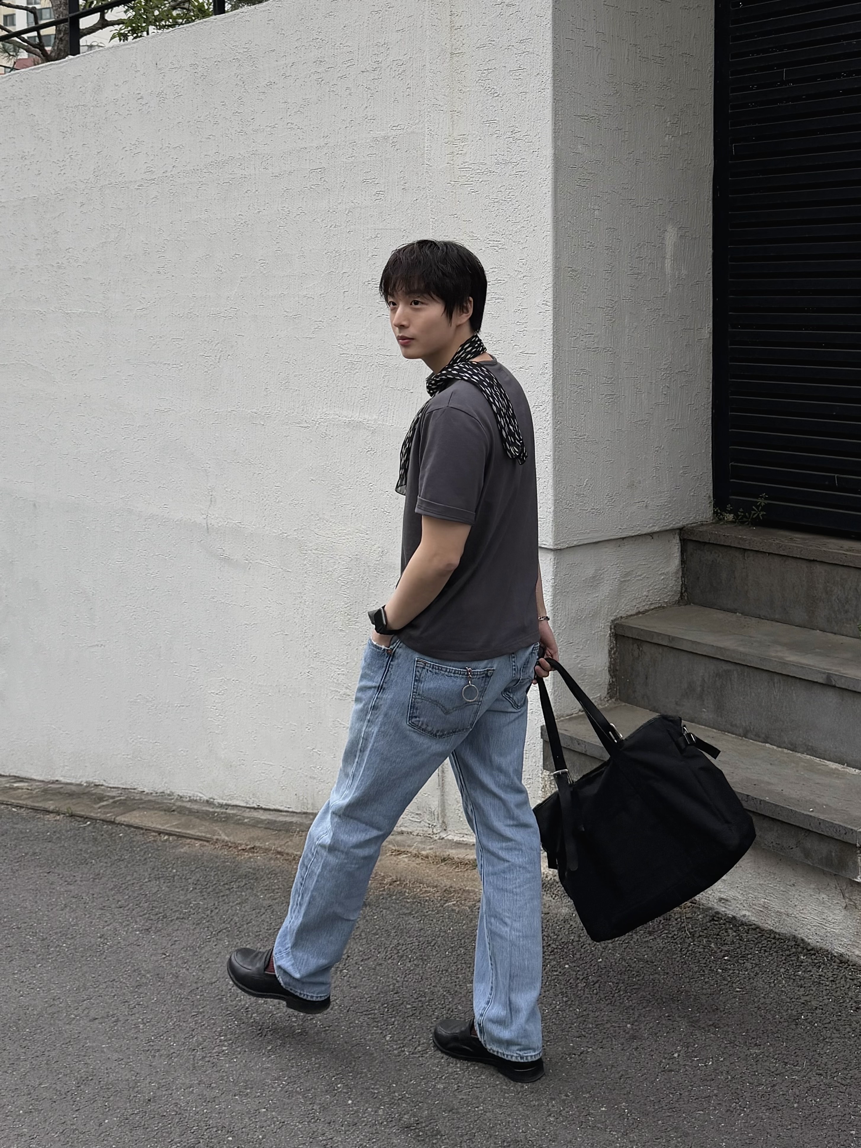 Levi's LVC 1955 Japan 501 Jean Blackjack Blue 착용 스타일 - 2