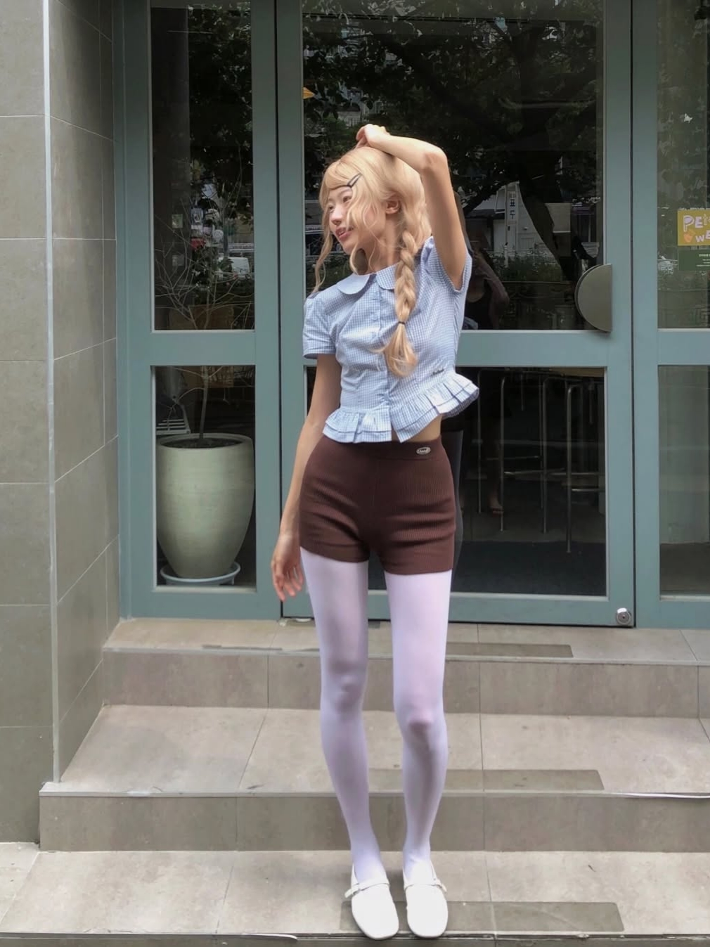 Rosefrantz Puff Sleeve Peplum Check Blouse [Sky Blue] 착용 스타일 - 8