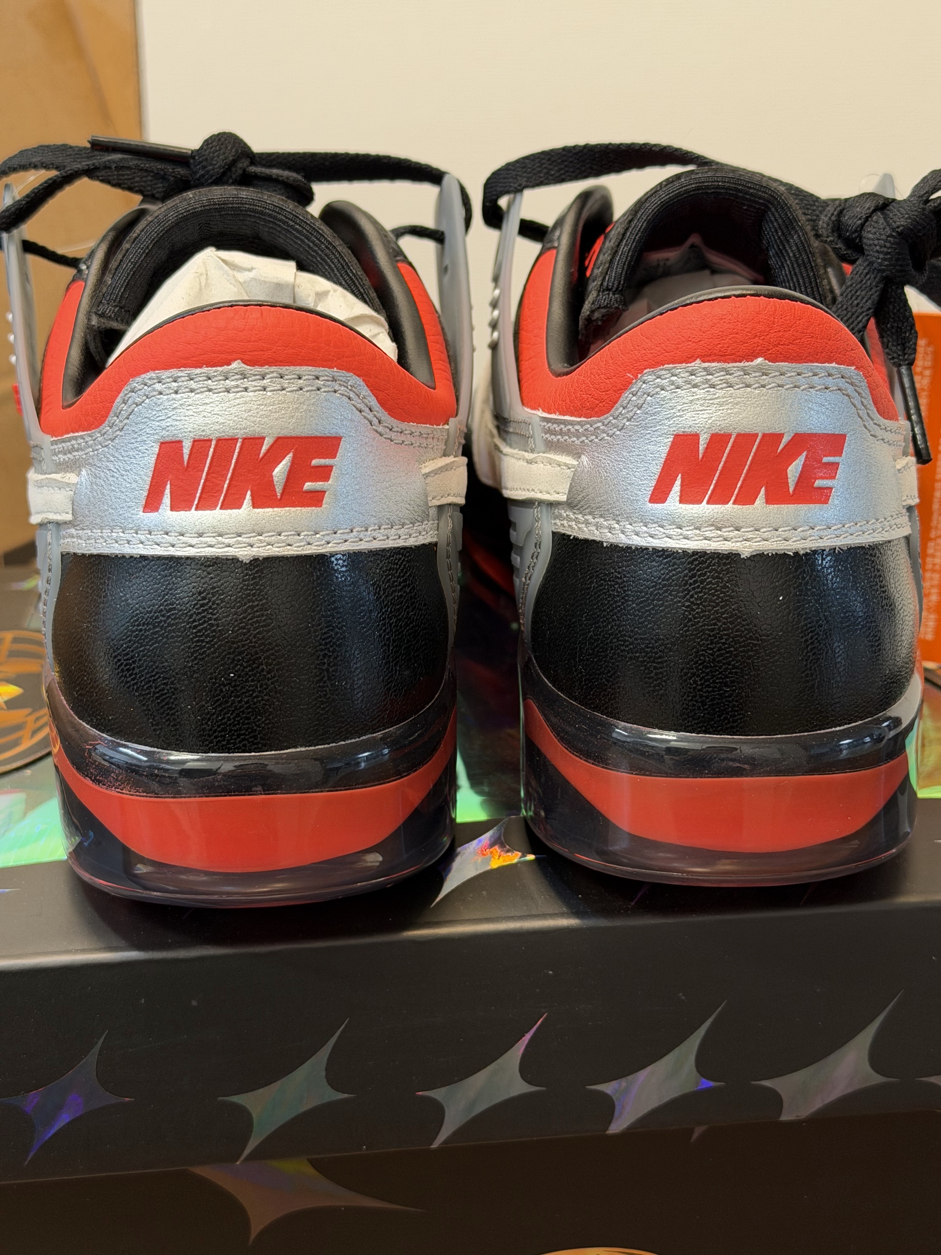 Nike x Palace Cryoshot Air Speed M Black and Crimson 착용 스타일 - 4