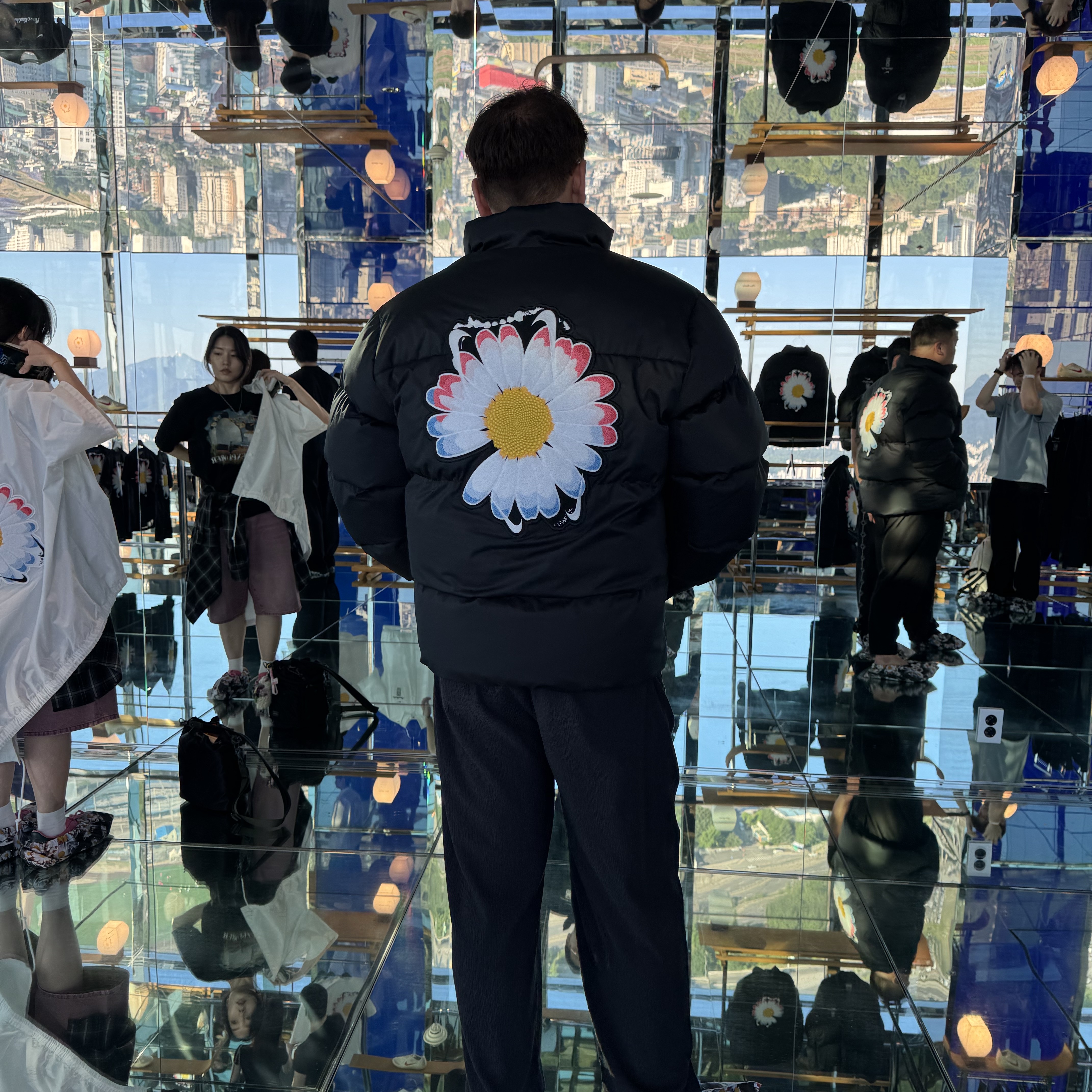Nike x Peaceminusone Korea Puffer Jacket Black (IM3224-010) 착용 스타일
