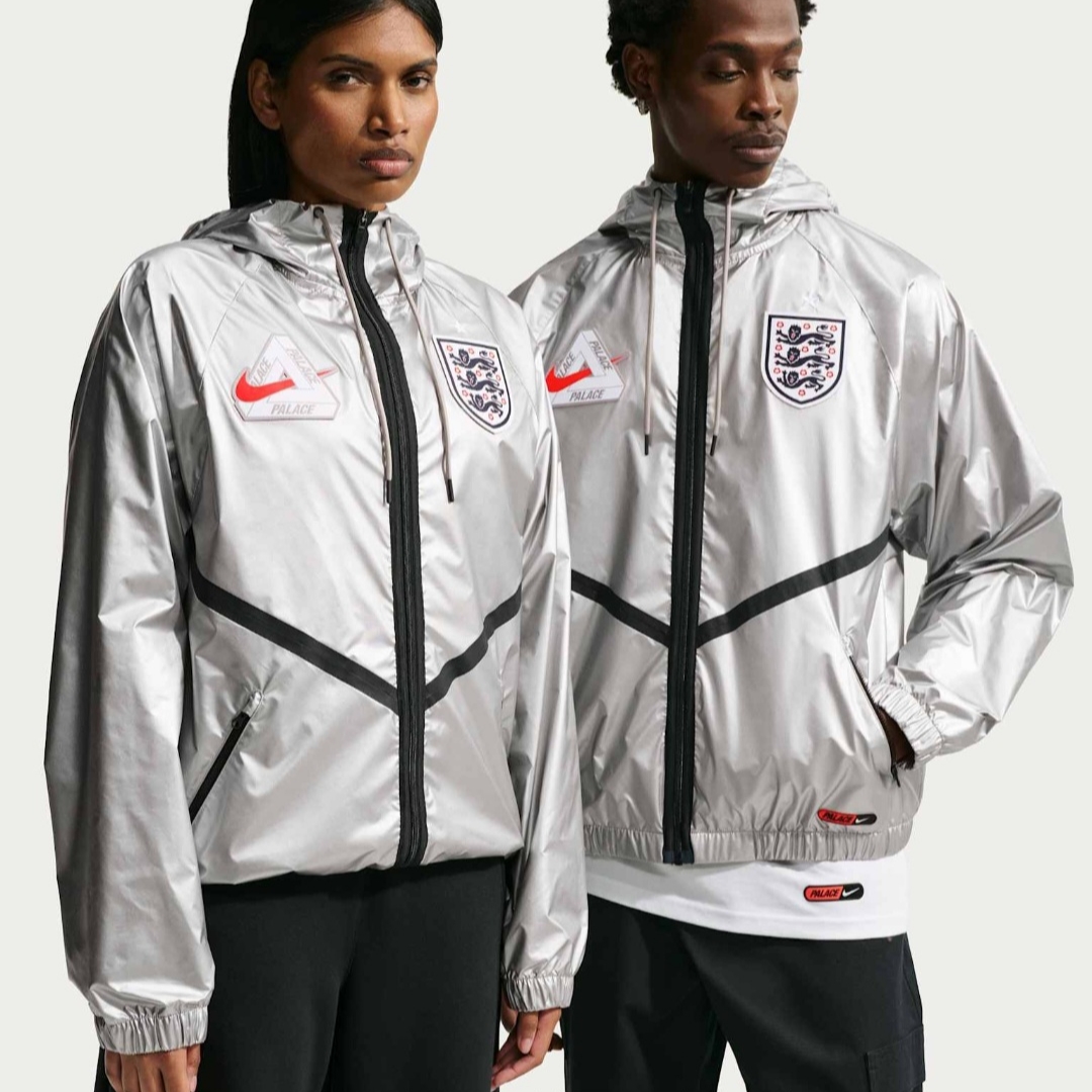 Palace x Nike England Dri-Fit Academy Anthem Jacket Pewter Grey Bright Crimson 착용 스타일 - 1