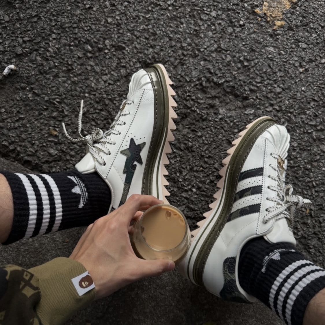 Adidas x BAPE x Edison Chen Clot Superstar Off White Branch, Adidas x BAPE Short Sleeve T-Shirt Earth Strata - KR Sizing 착용 스타일 - 1