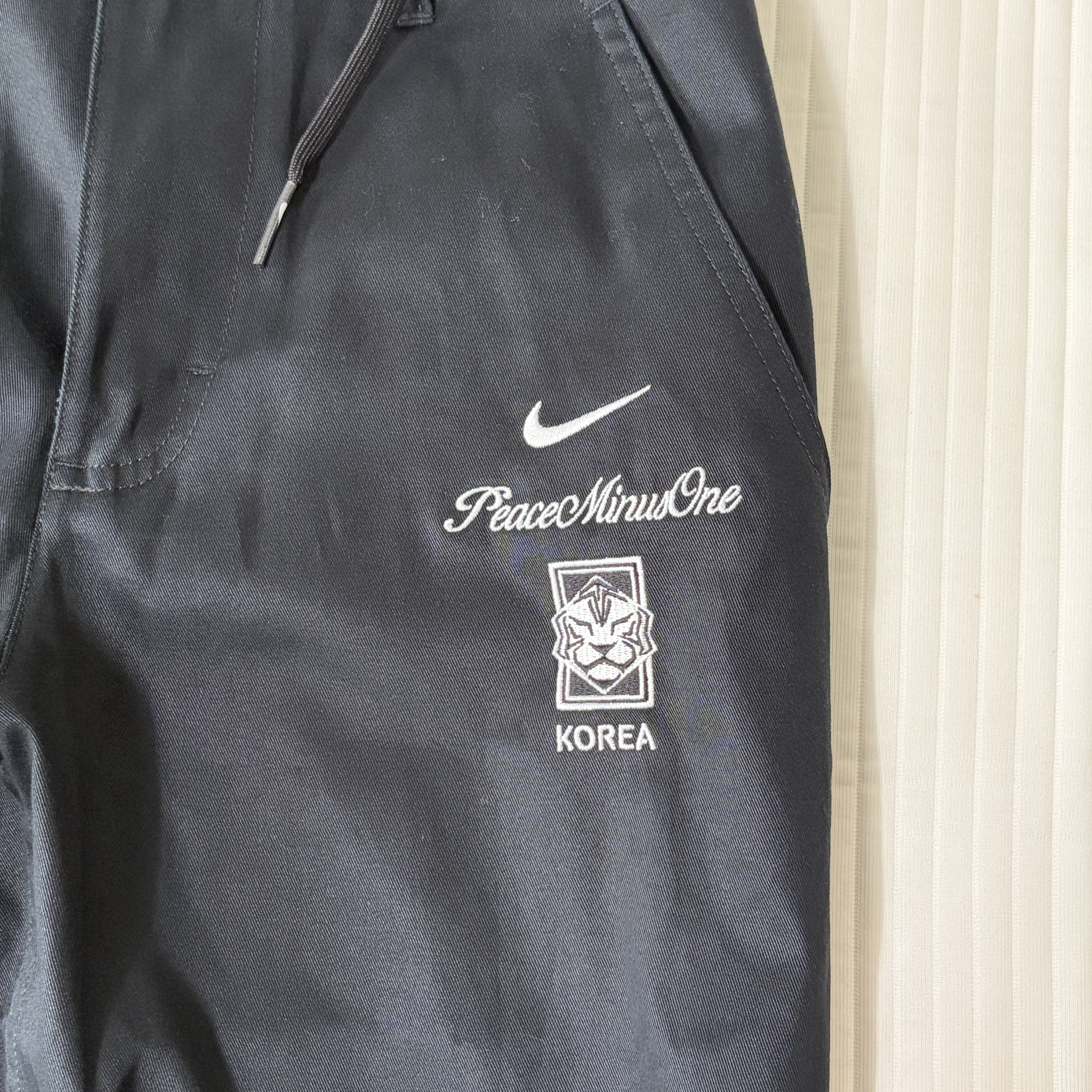 Nike x Peaceminusone Korea Chino Pants Black (IM3222-010), Hoka x Xlim Mafate Speed 2 TS Black Charcoal 착용 스타일 - 3
