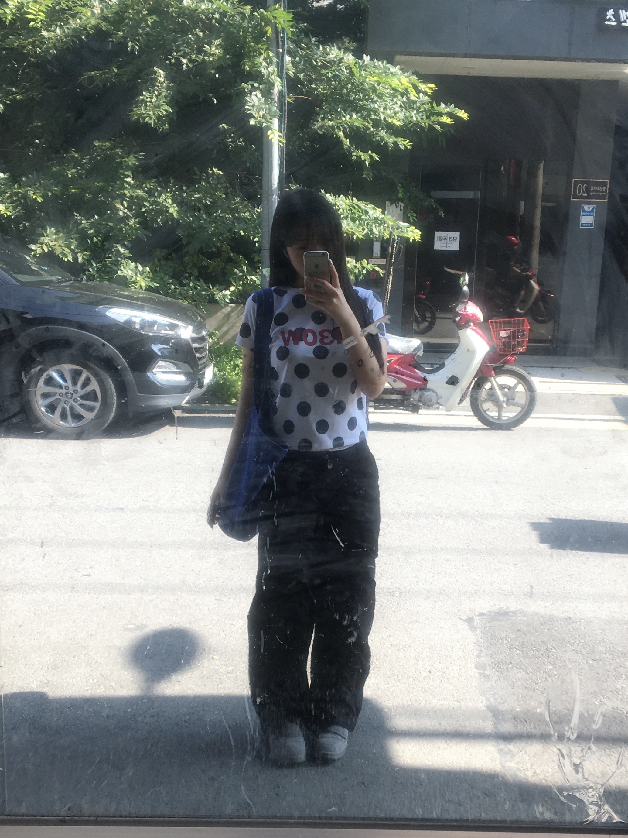 COYSEIO Coy Bumble Sneakers Grey 착용 스타일