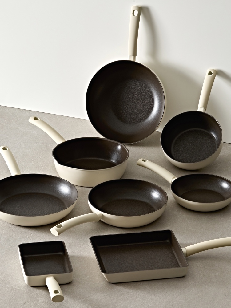 Silvat Soonsoo IH Induction set of 5 (28 pan + 28 wok + 24 multi + 24 deep pan + 28 glass lid) 착용 스타일