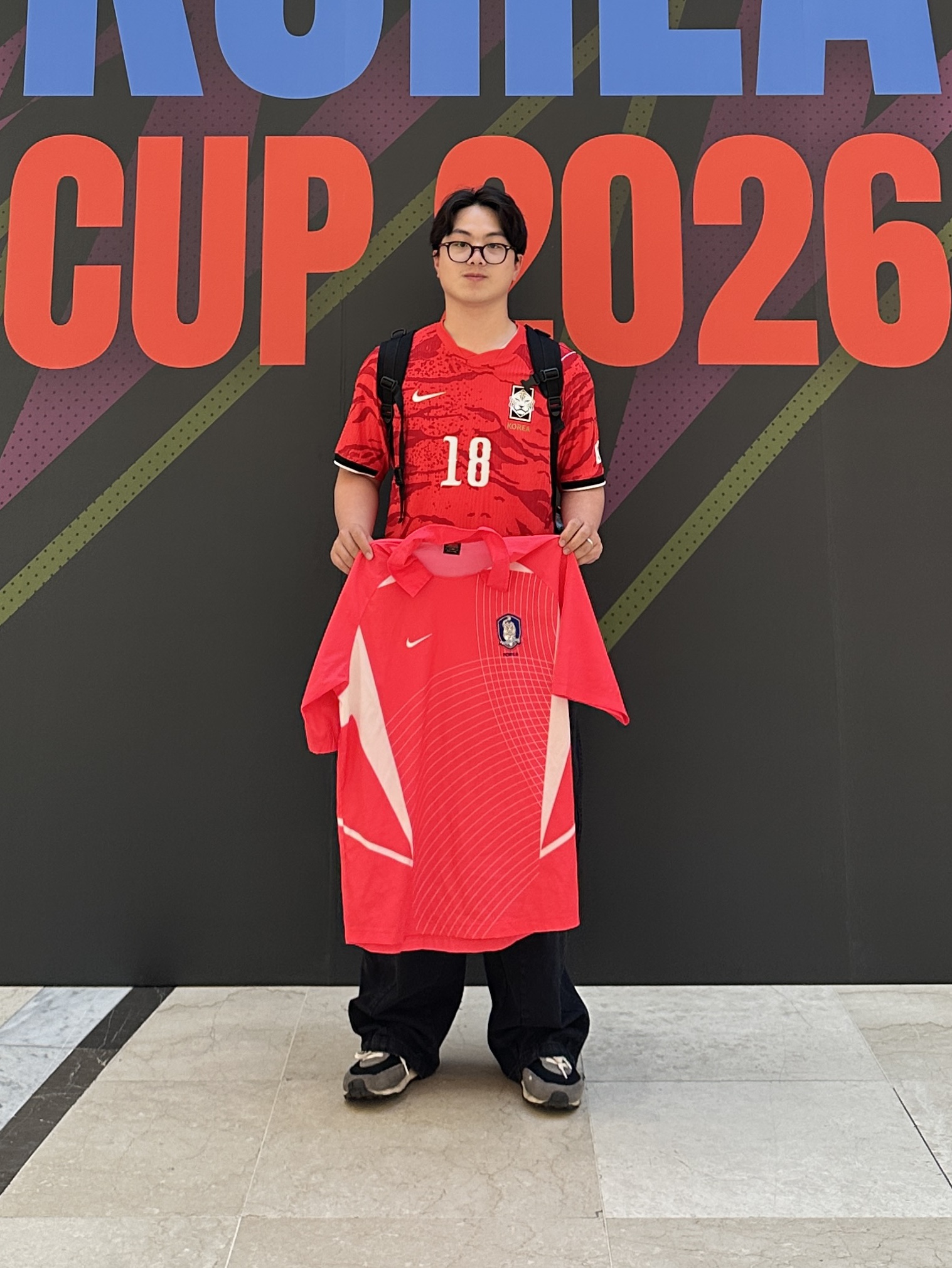 Nike Korea 2026 Stadium Home Dri-Fit Soccer Replica Jersey Global Red Black (Non Marking Ver.) 착용 스타일 - 2