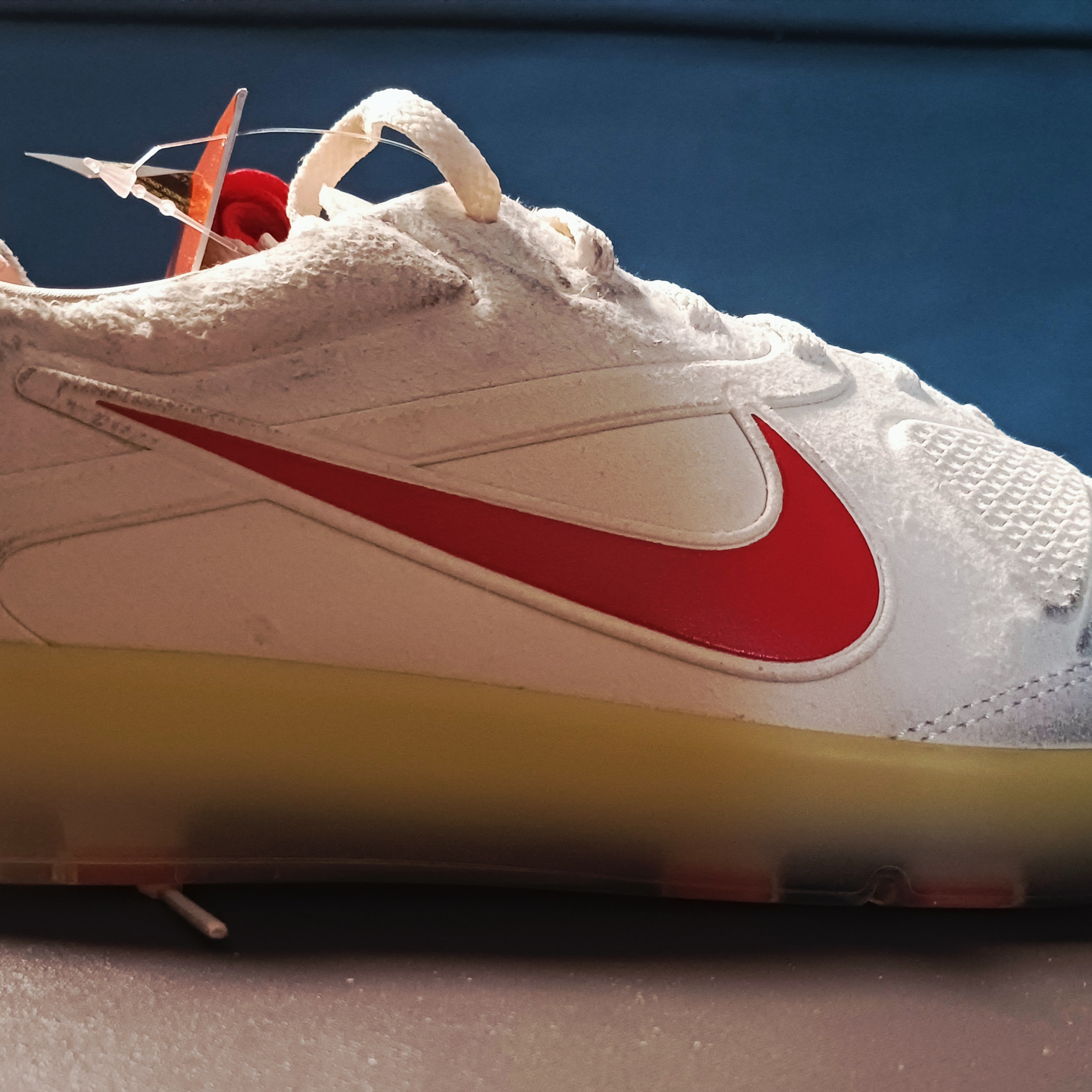 Nike x Peaceminusone Cryoshot CTR360 Natural and University Red 착용 스타일 - 9