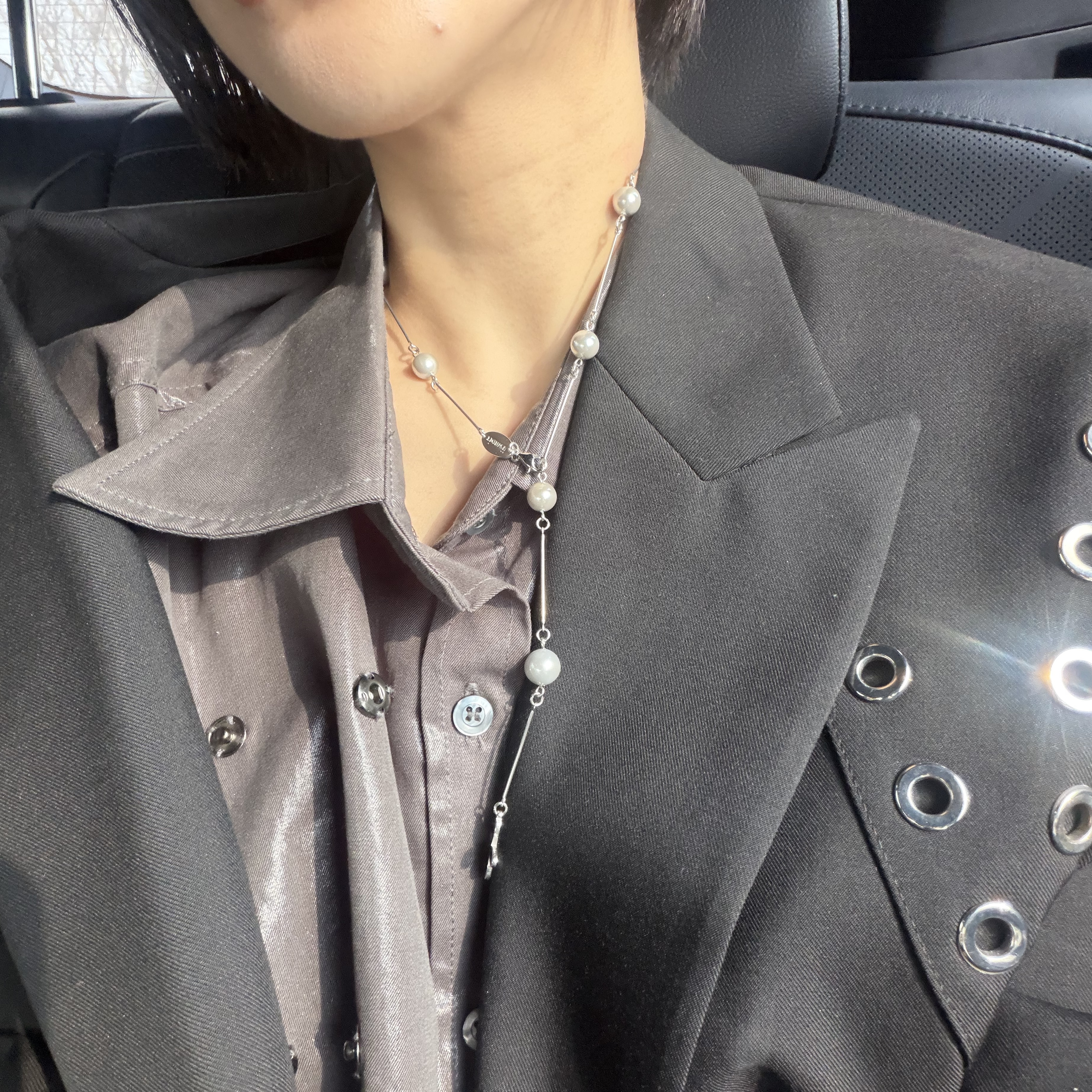 Riomeu Silver Ocean Pear Stick Necklace 착용 스타일 - 2