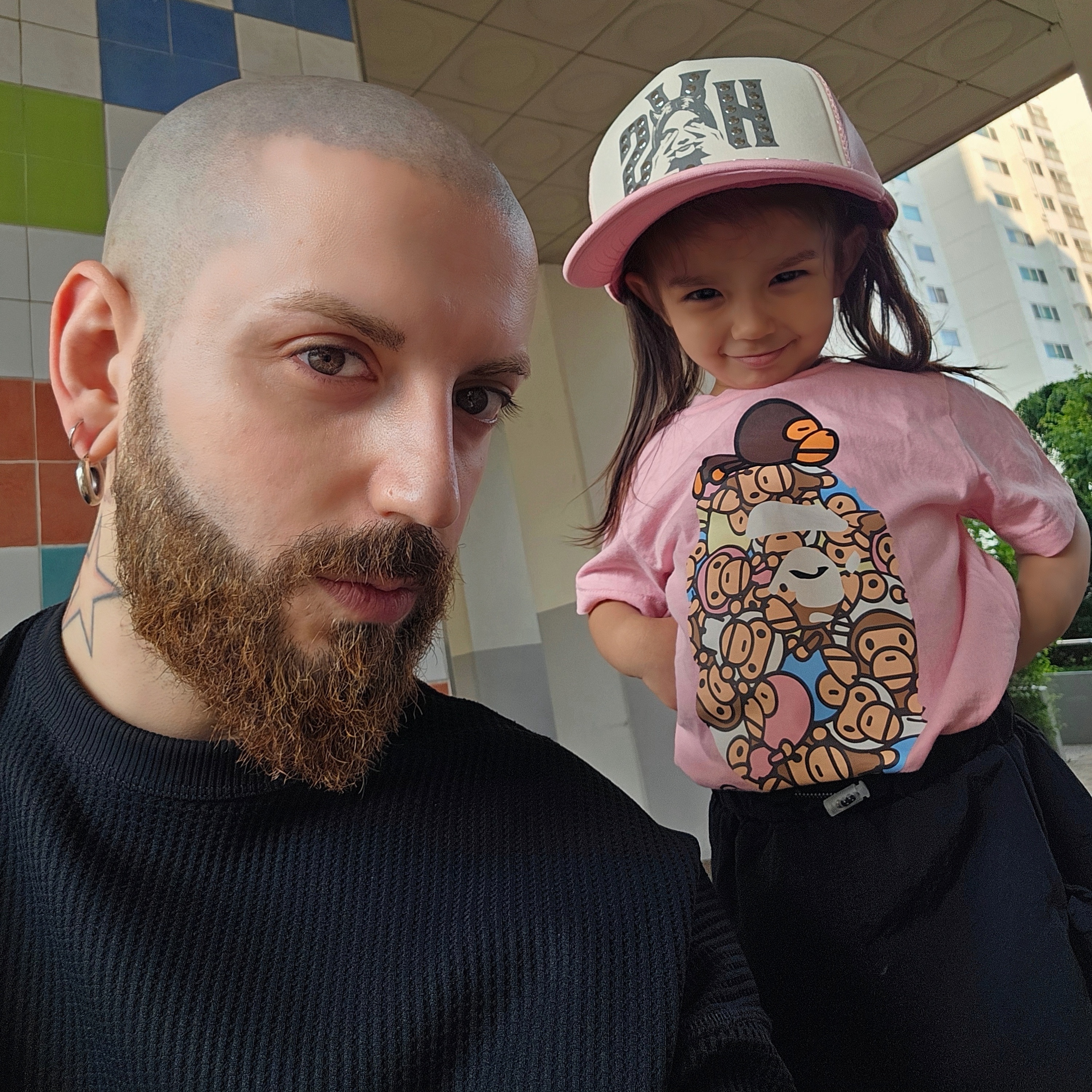 Hysteric Glamour See No Evil Studded Mesh Cap Pink, (Kids) BAPE All Baby Milo Multi Milo On Big Ape T-Shirt Pink 착용 스타일 - 3