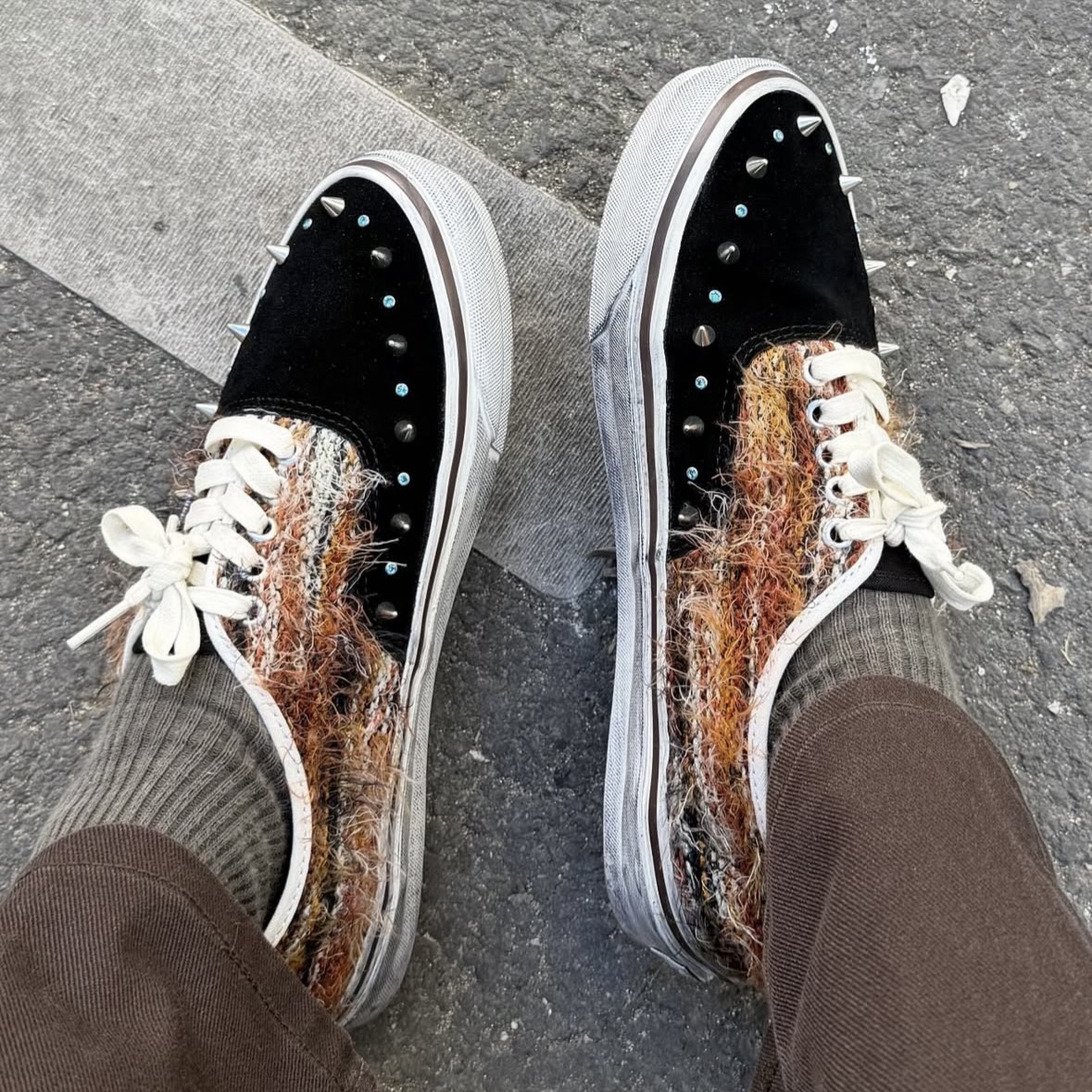 Vans Premium Authentic 44 Ibiza Black Multi 착용 스타일