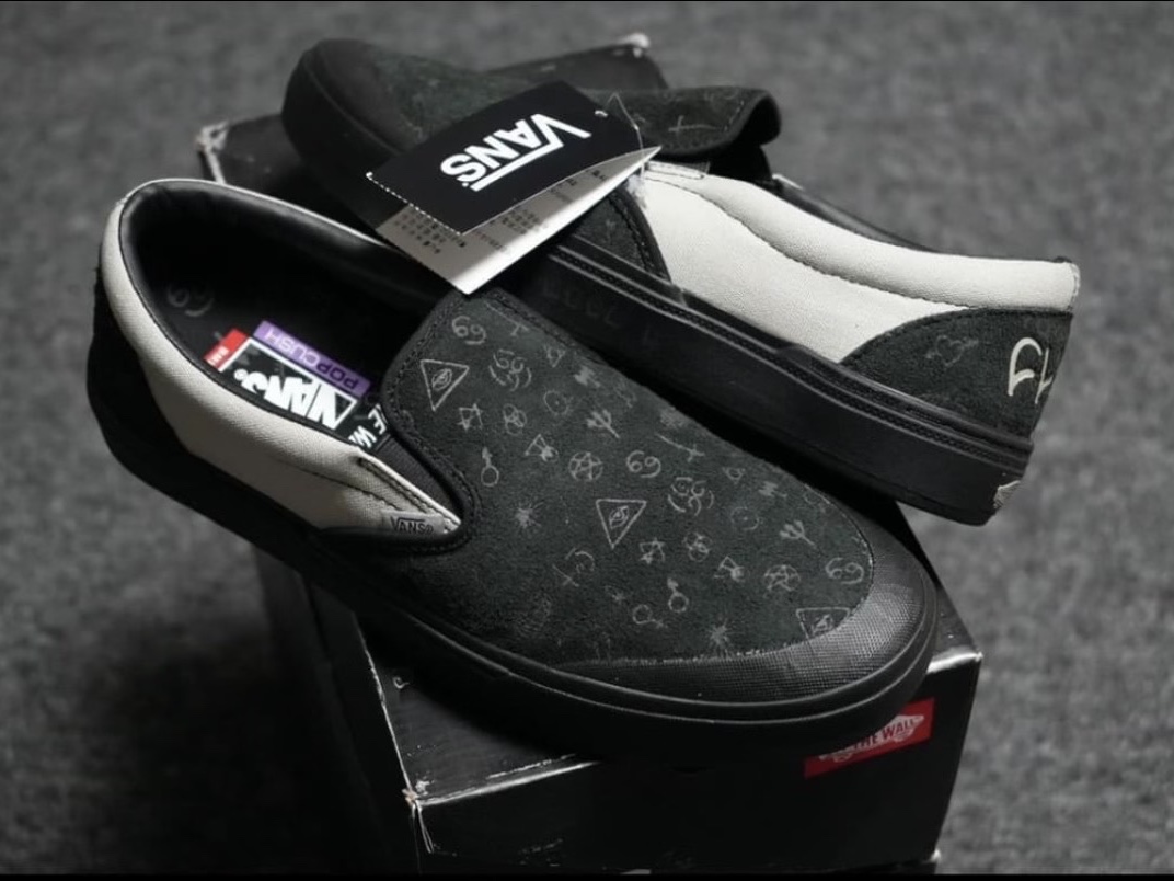 Vans x Cult BMX Slip-On Faded Black Grey 착용 스타일