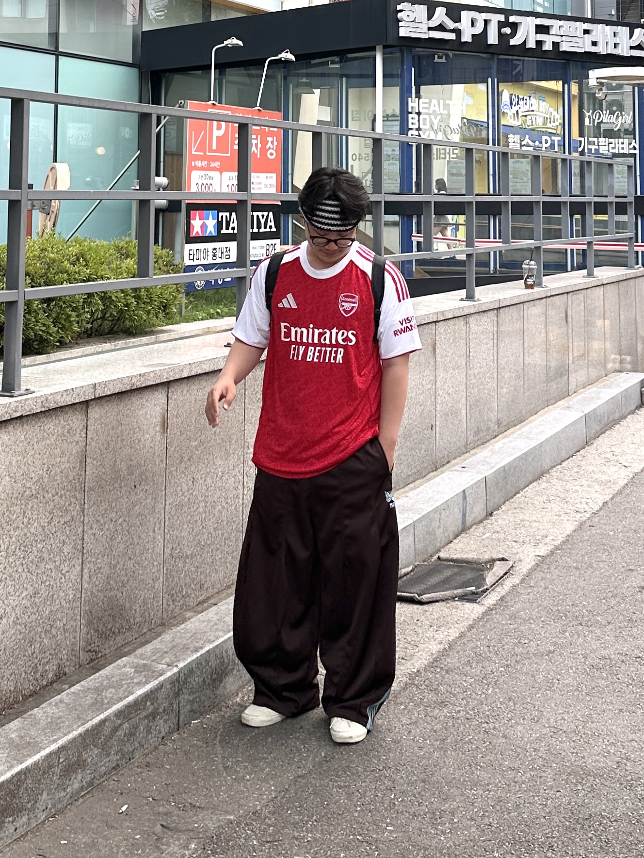 Adidas Arsenal 2025/26 Home Jersey Better Scarlet White - KR Sizing (Non Marking Ver.), Adidas Arsenal 2025/26 Home LS Jersey Better Scarlet White - KR Sizing (Non Marking Ver.) 착용 스타일 - 2