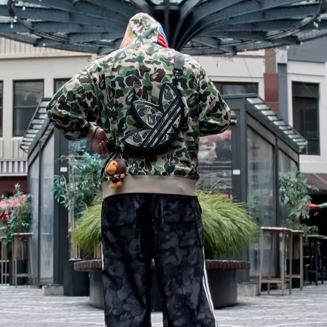 Adidas x BAPE x Edison Chen Clot Superstar Off White Branch, Adidas x BAPE Short Sleeve T-Shirt Earth Strata - KR Sizing 착용 스타일 - 2