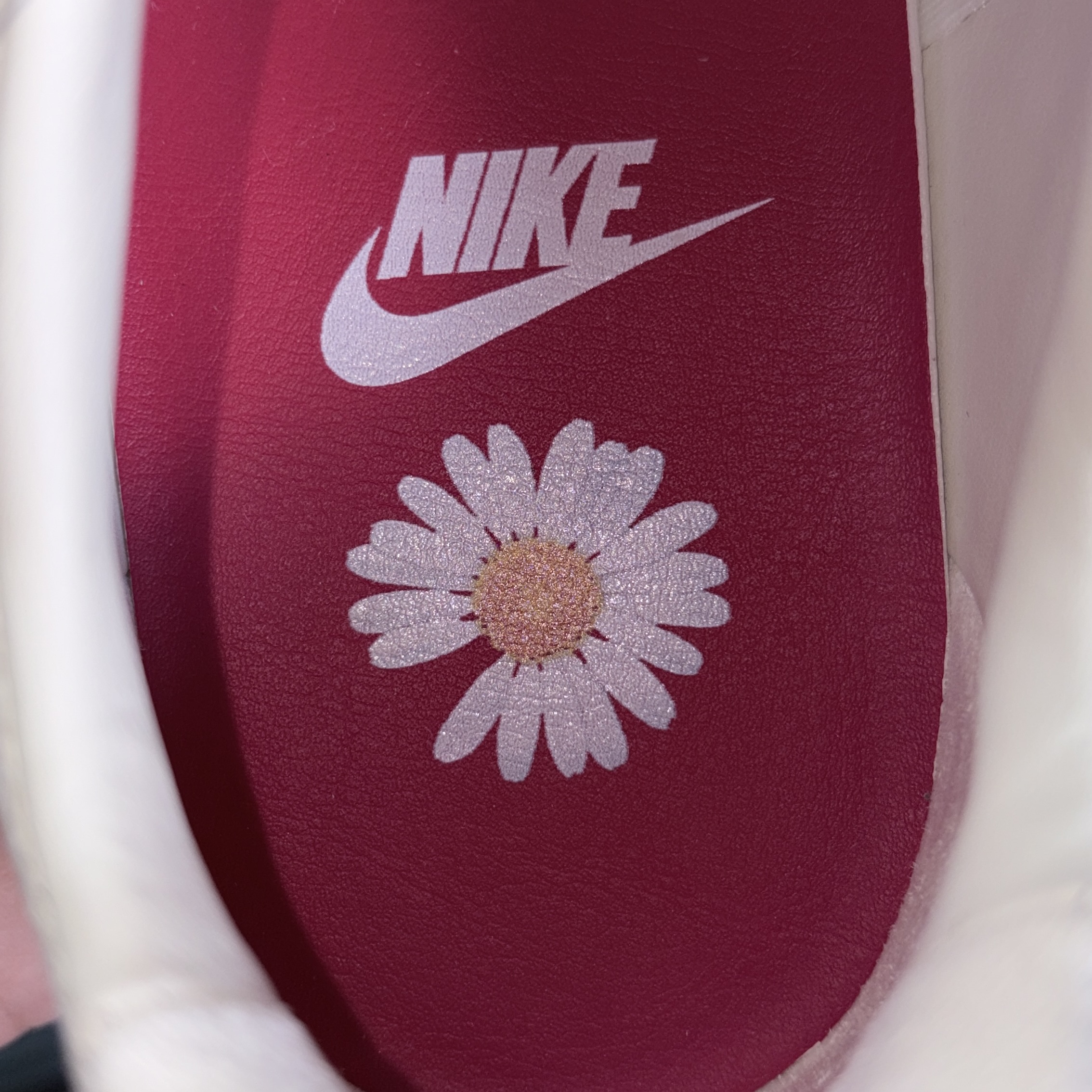 Nike x Peaceminusone Cryoshot CTR360 Natural and University Red 착용 스타일 - 2