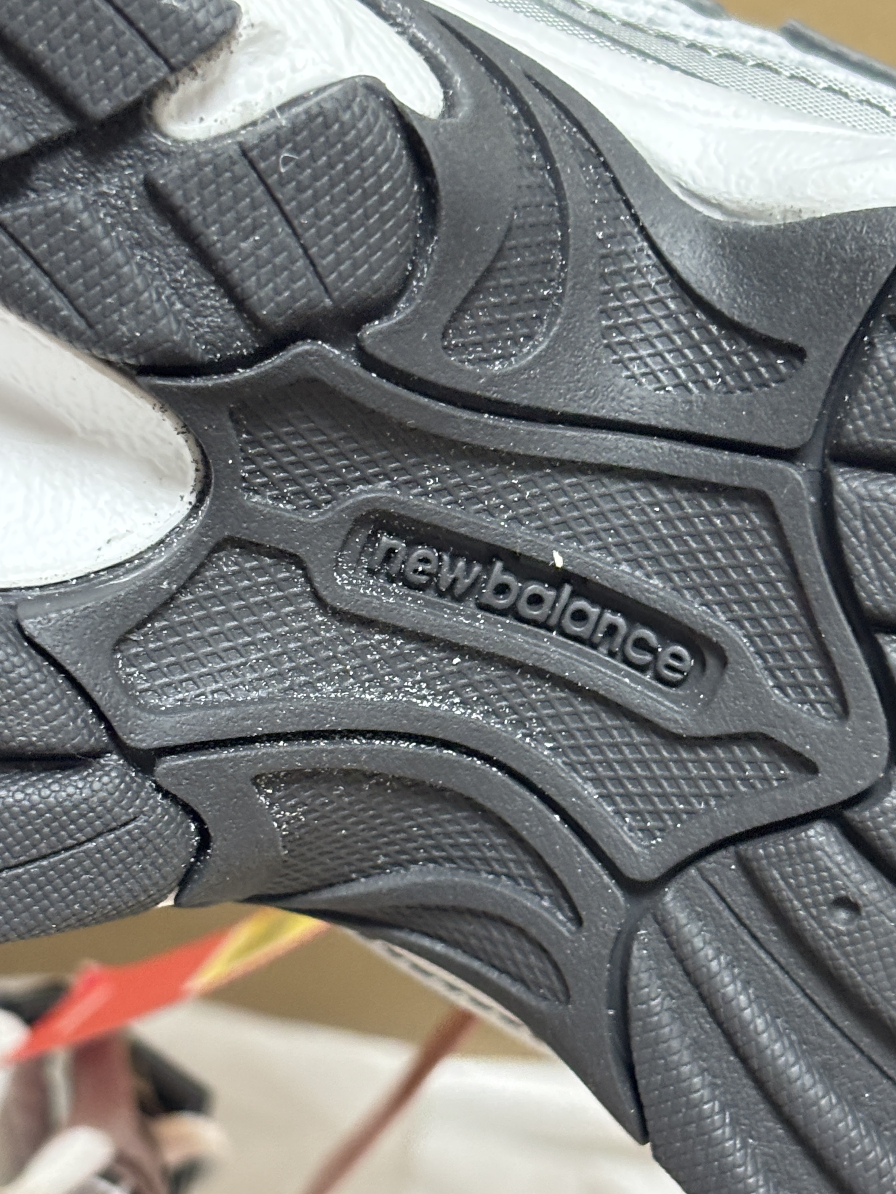 New Balance 740 White Grey 착용 스타일 - 5