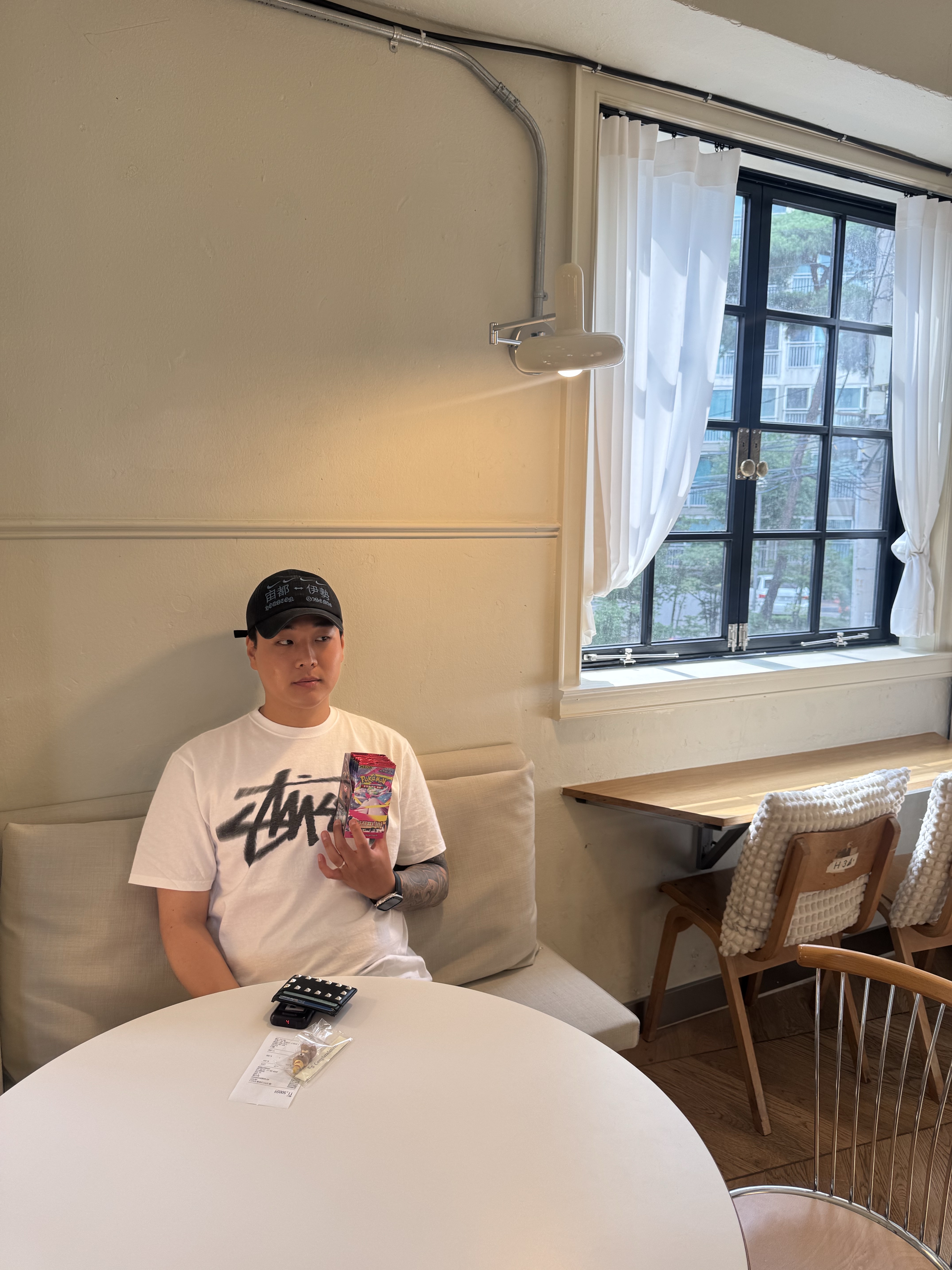 Stussy Dizzy Stock T-Shirt White, Travis Scott Cactus Jack x Fragment x Nike Houston To Ise Mie Hat Black 착용 스타일 - 6