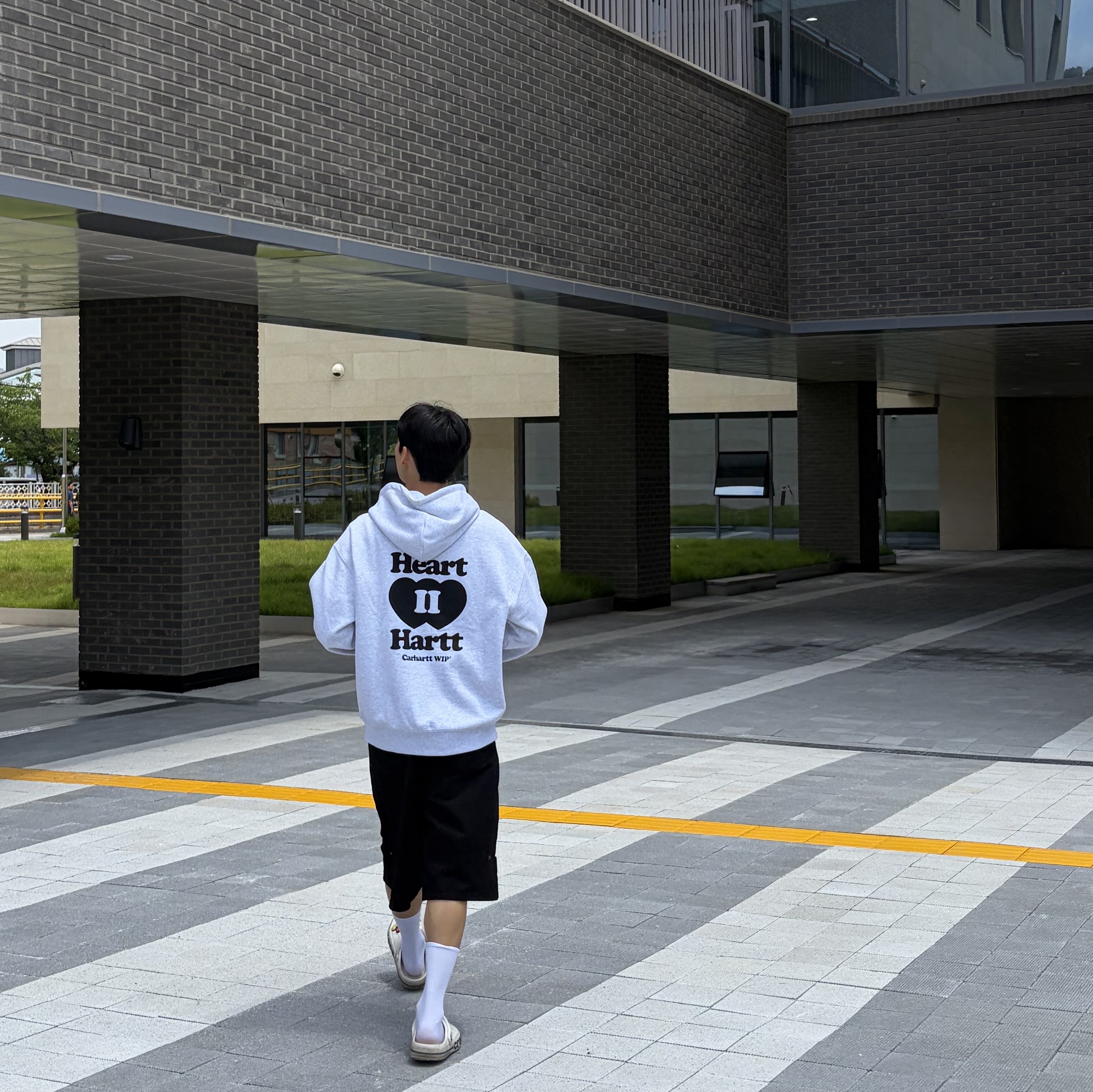 Carhartt WIP Hooded Heart II Hartt Sweat Jacket Ash Heather 착용 스타일