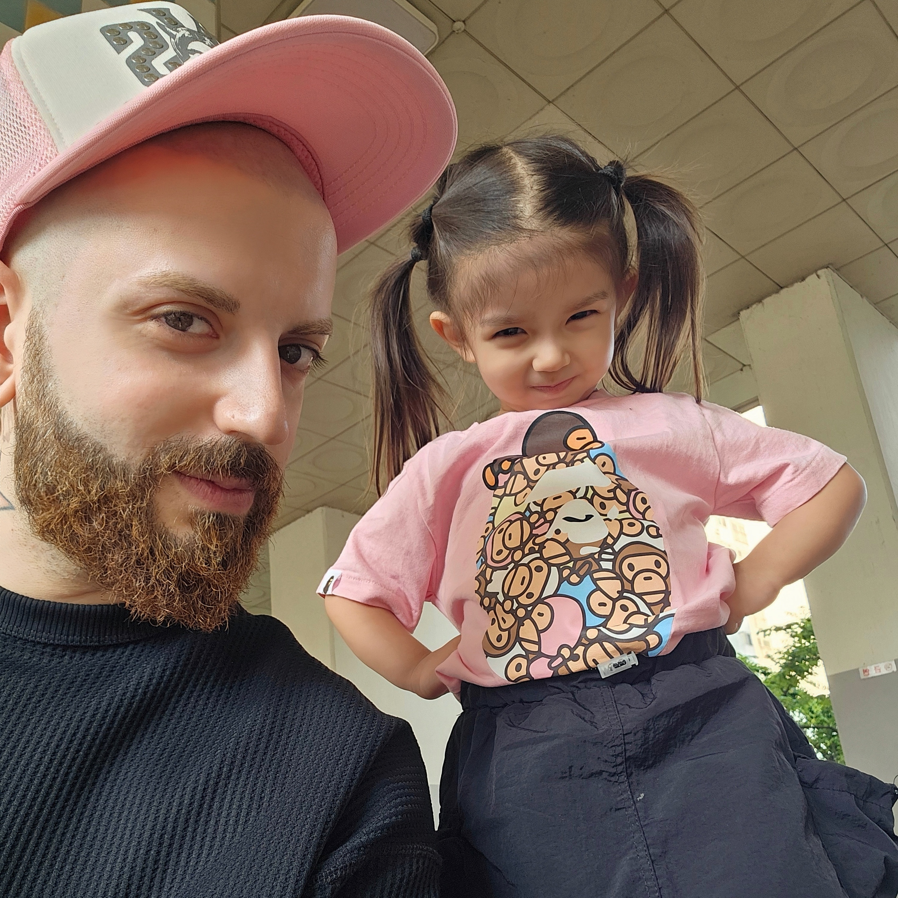 Hysteric Glamour See No Evil Studded Mesh Cap Pink, (Kids) BAPE All Baby Milo Multi Milo On Big Ape T-Shirt Pink 착용 스타일 - 1