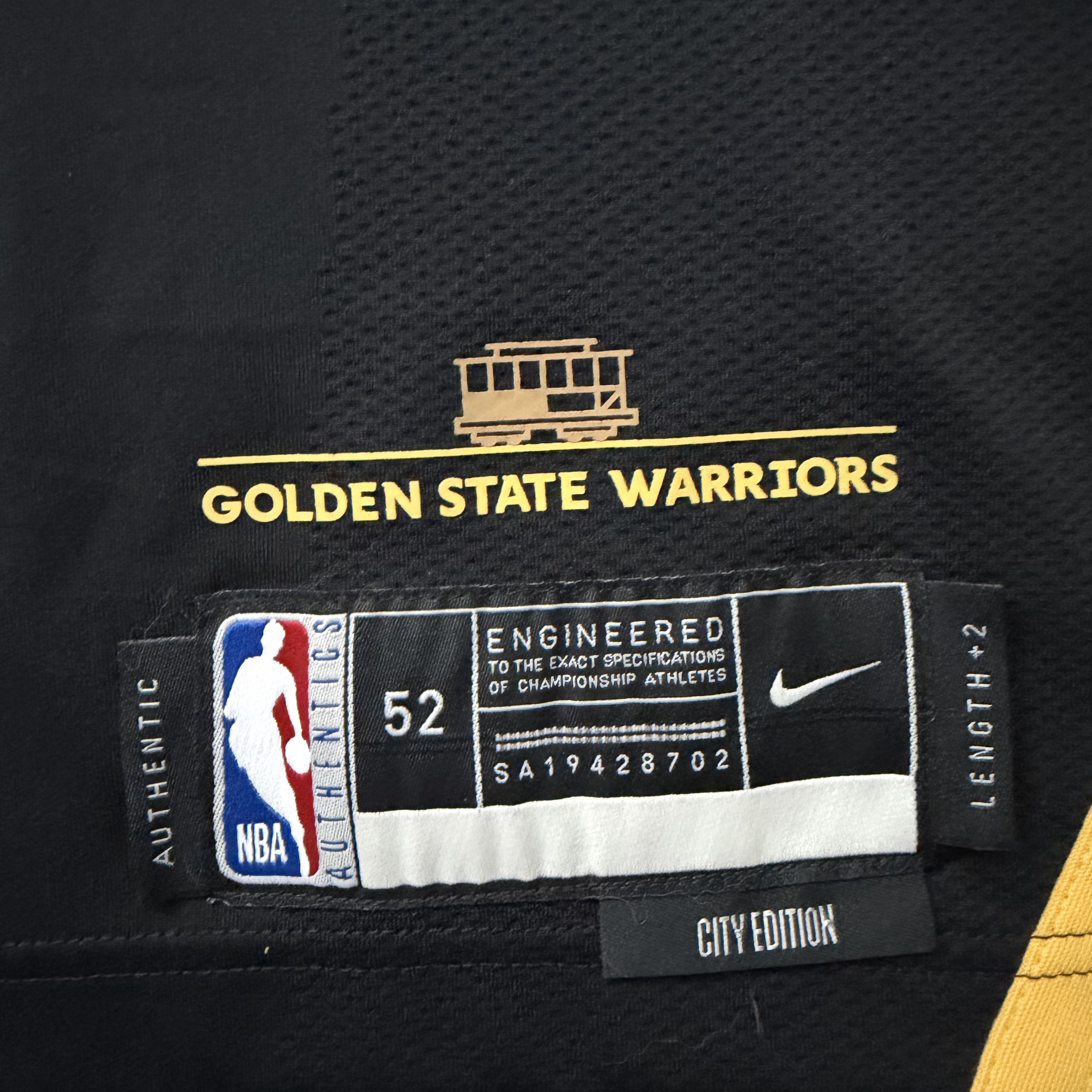Nike Dri-Fit Andrew Wiggins Golden State Warriors City Edition 2023/24 NBA Swingman Jersey Black 착용 스타일 - 4