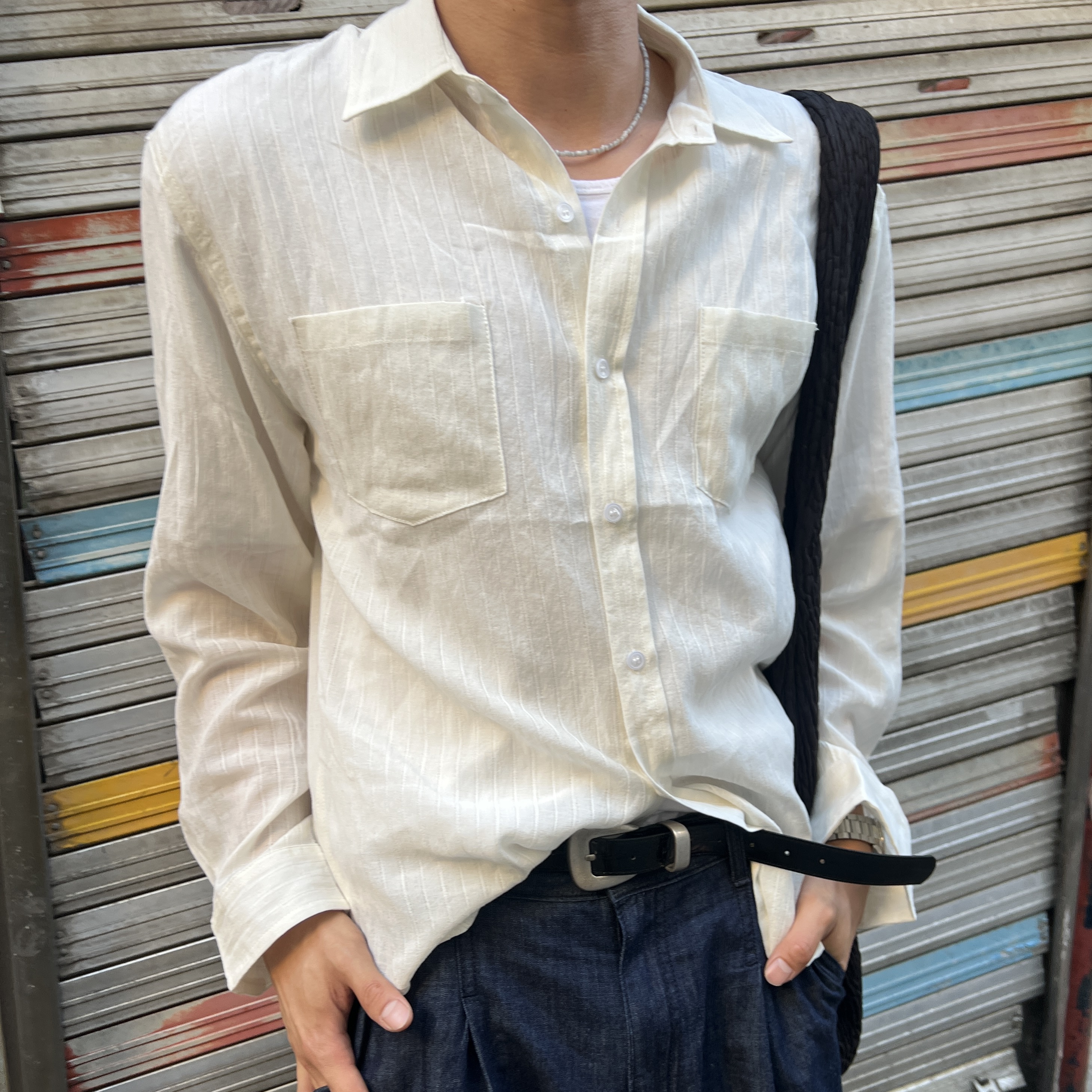 AX CONNECTION Crocodile Texture Belt, COS Cloud Tote Bag Black 착용 스타일 - 3
