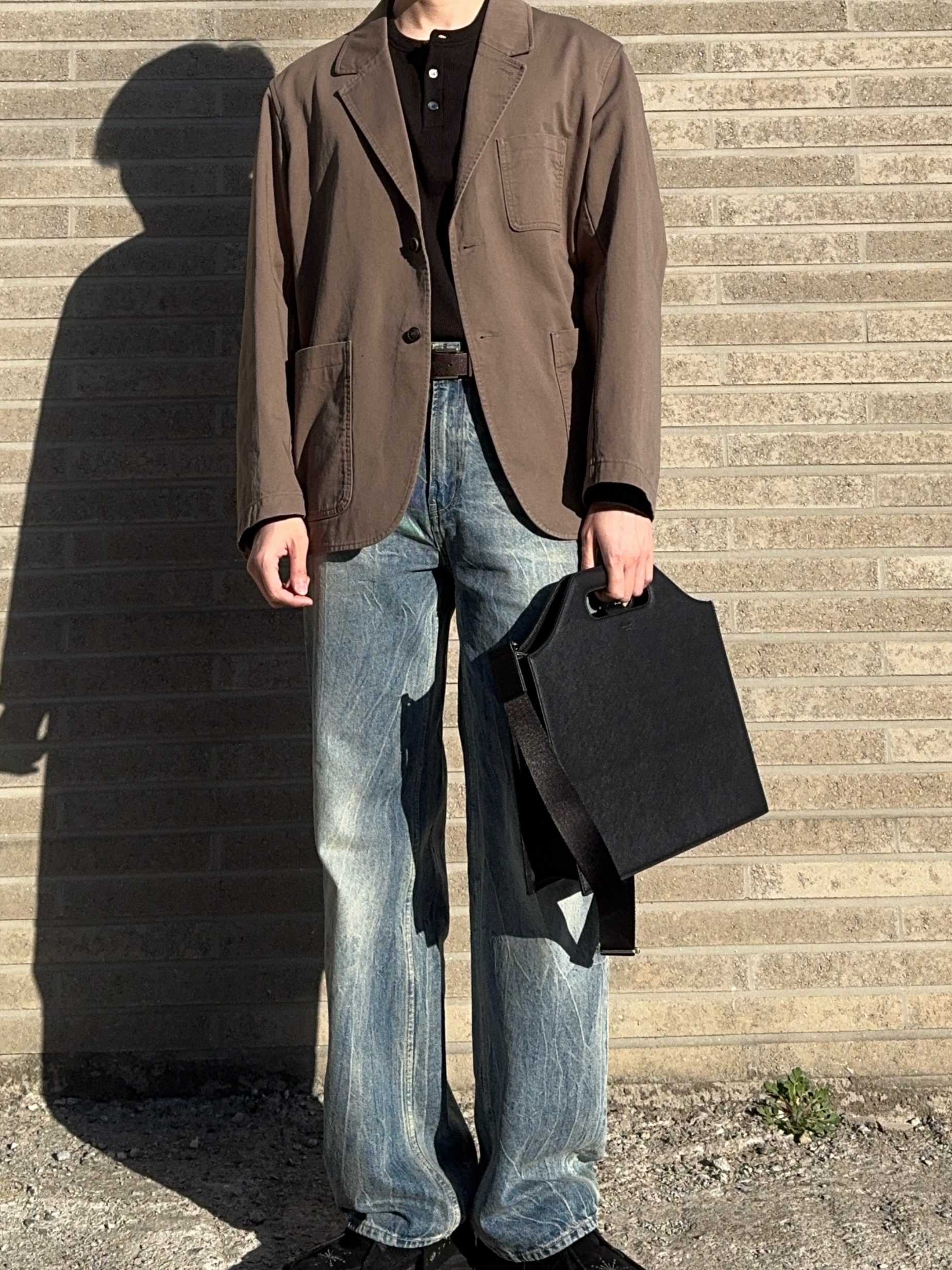 PROXY.L Solid Briefcase Large Black 착용 스타일