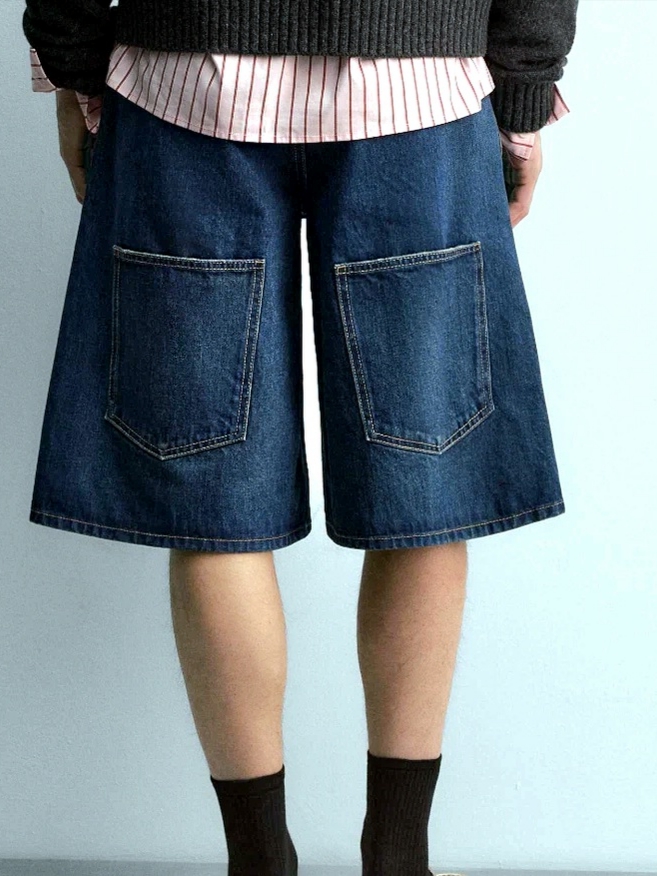 Zara x Disney x Harry Lambert Denim Bermuda Jorts Indigo Blue, Loewe Anagram Shorts in Denim Washed Denim 착용 스타일